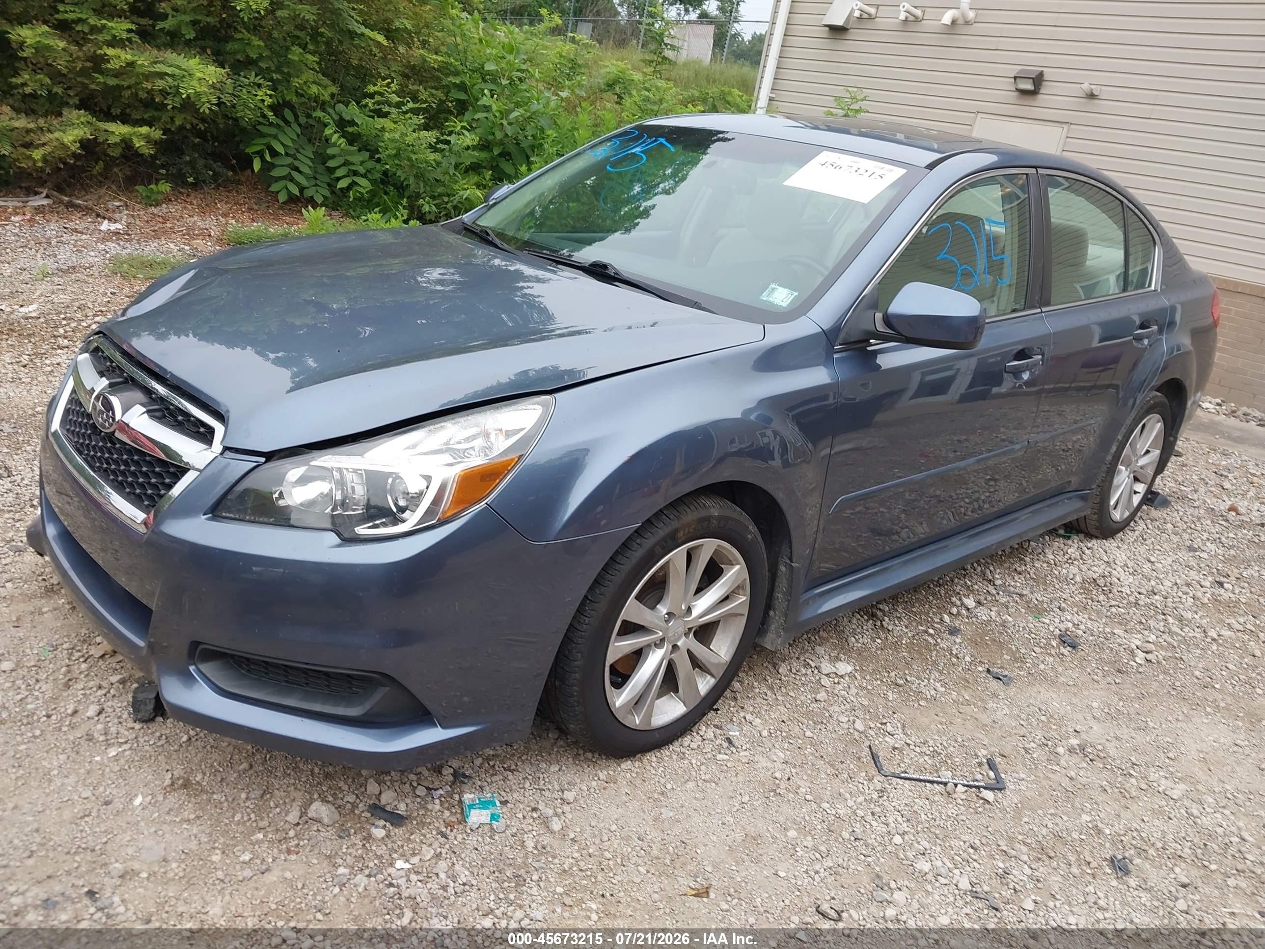 2013 Subaru Legacy 2.5i Premium Blue vin: 4S3BMBG62D3003571