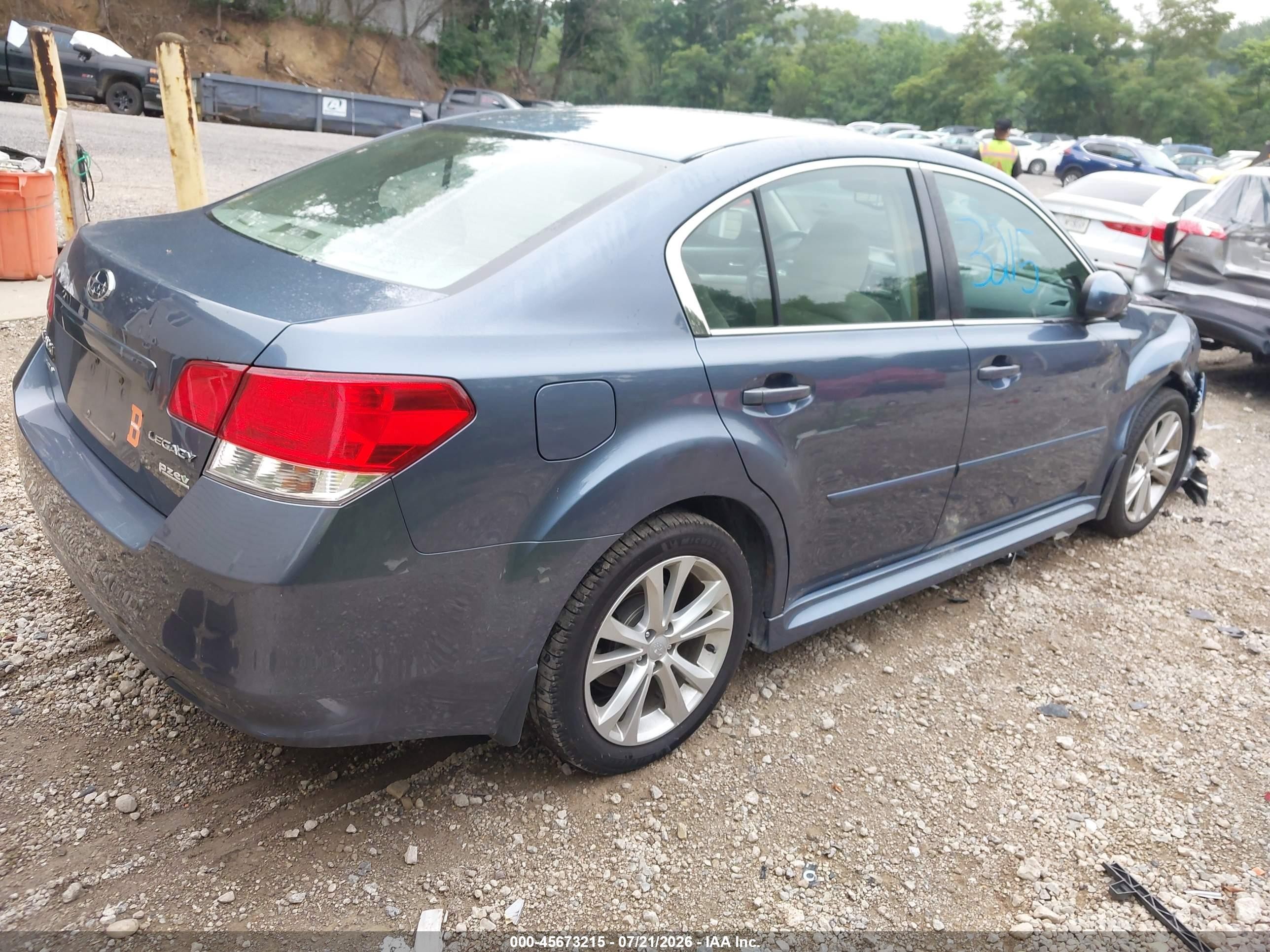 2013 Subaru Legacy 2.5i Premium Blue vin: 4S3BMBG62D3003571