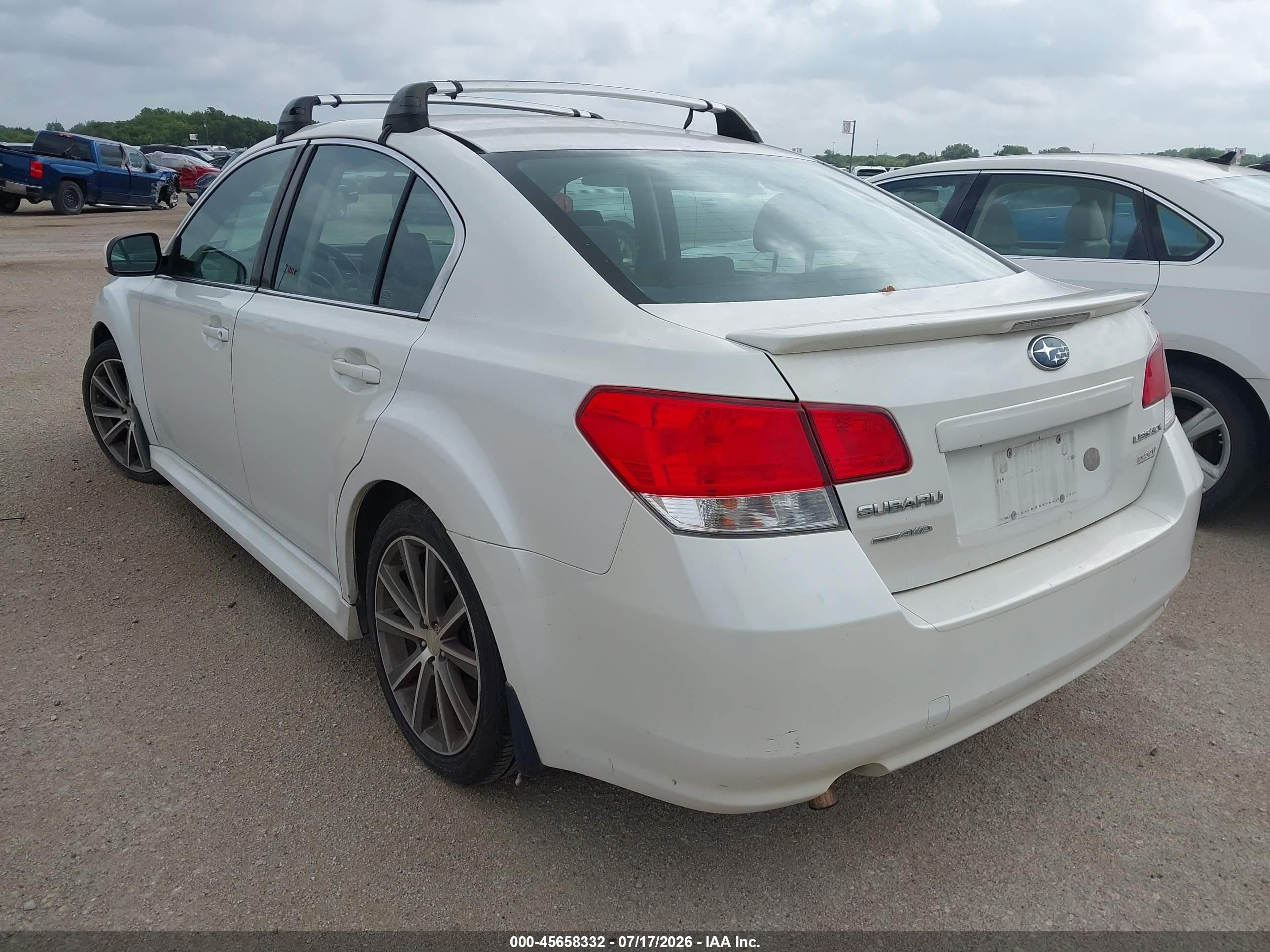 2013 Subaru Legacy 2.5 I Sport White vin: 4S3BMBG62D3025831