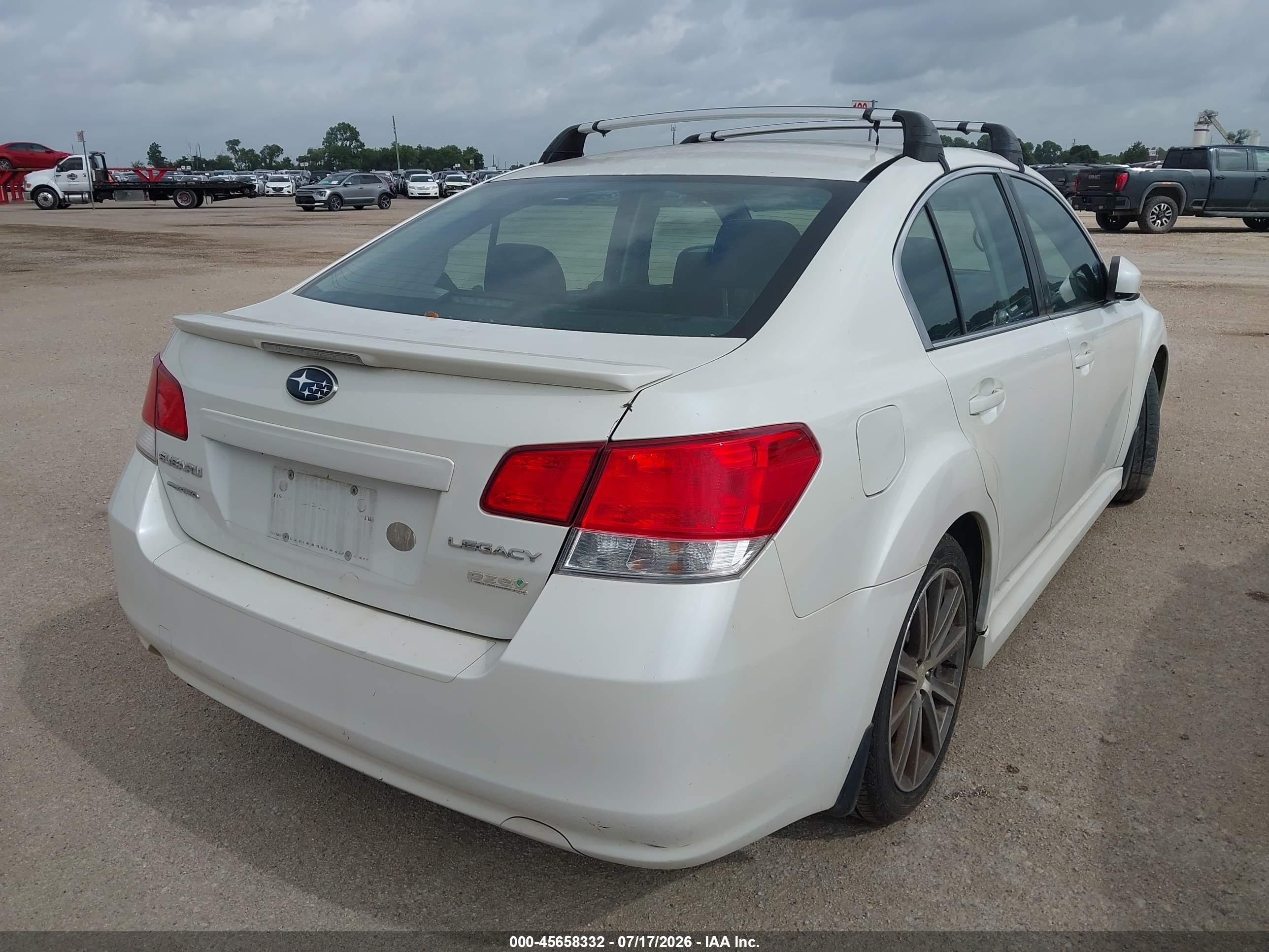 2013 Subaru Legacy 2.5 I Sport White vin: 4S3BMBG62D3025831