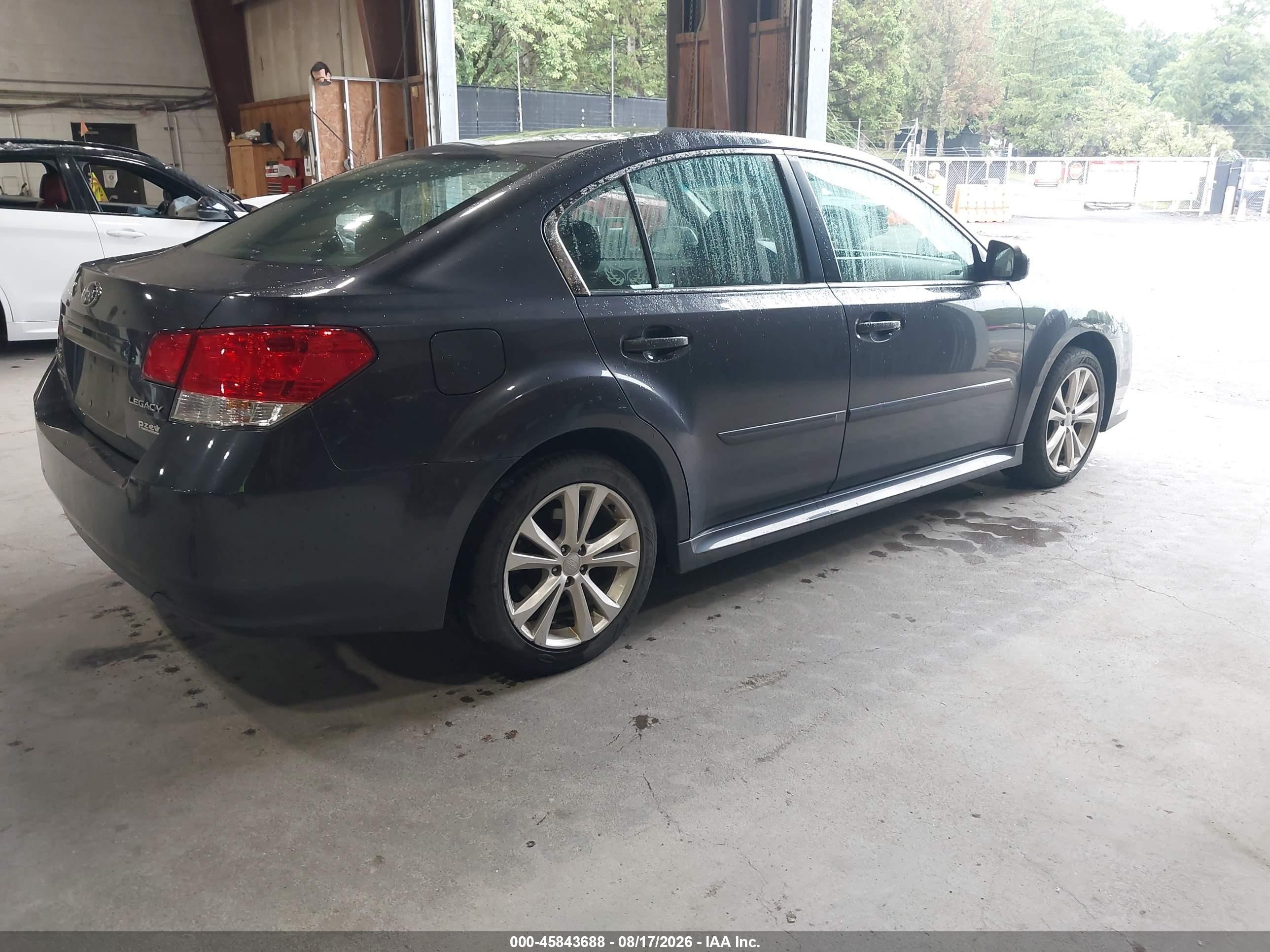 2013 Subaru Legacy 2.5i Premium Gray vin: 4S3BMBG62D3026087
