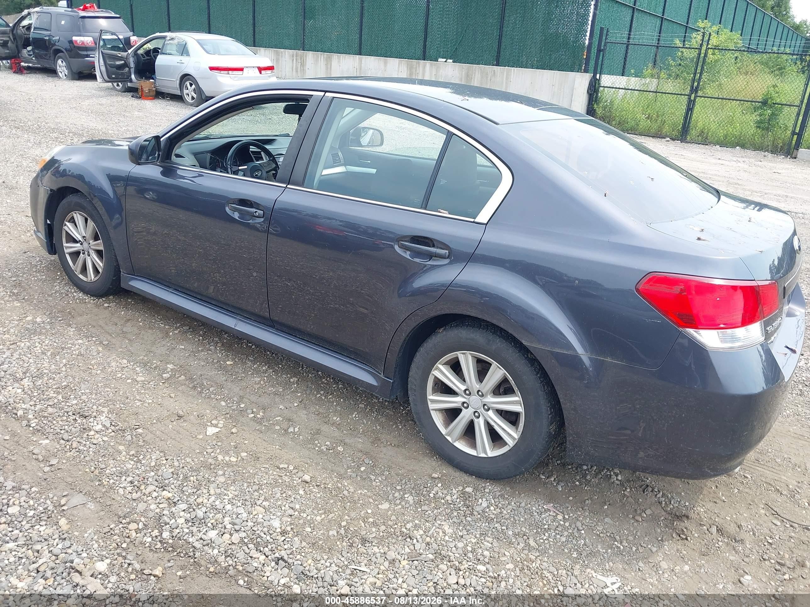 2011 Subaru Legacy 2.5i Premium Gray vin: 4S3BMBG63B3237327