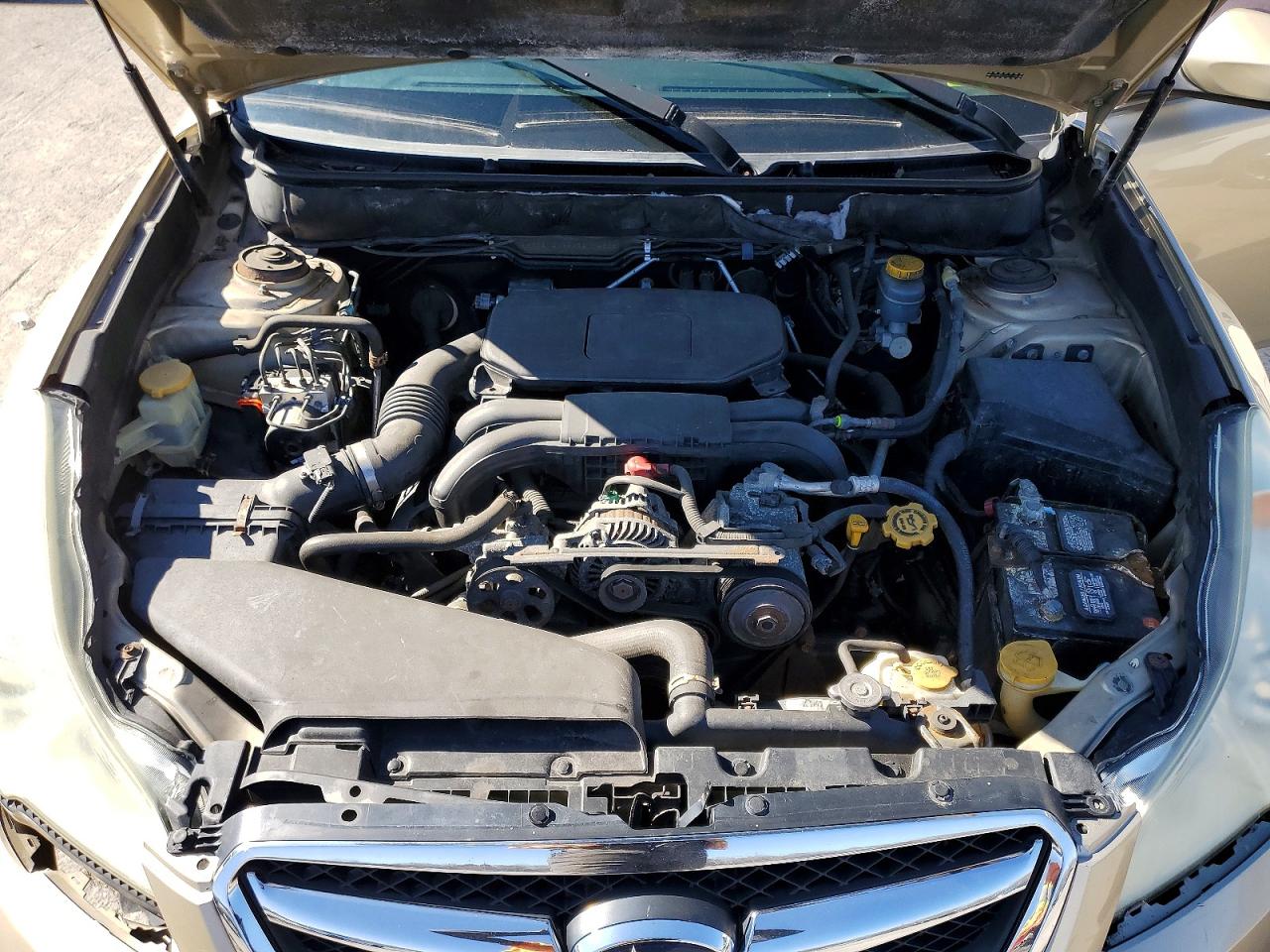 2010 Subaru Legacy 2.5i Premium Gold vin: 4S3BMBG64A3211480