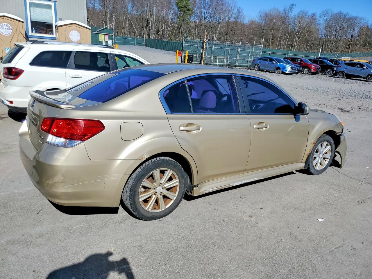 2010 Subaru Legacy 2.5i Premium Gold vin: 4S3BMBG64A3211480