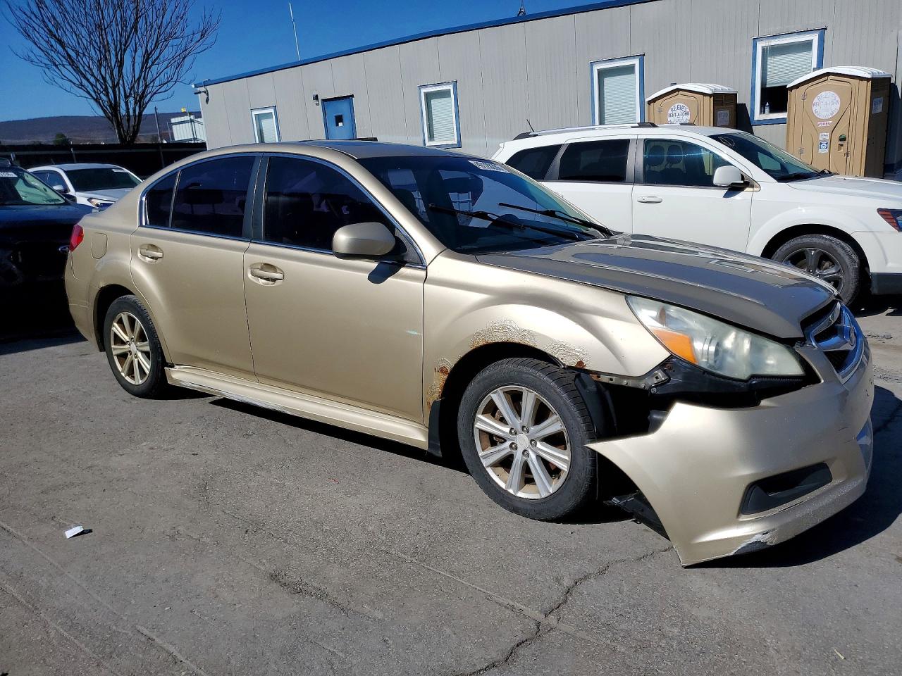 2010 Subaru Legacy 2.5i Premium Gold vin: 4S3BMBG64A3211480