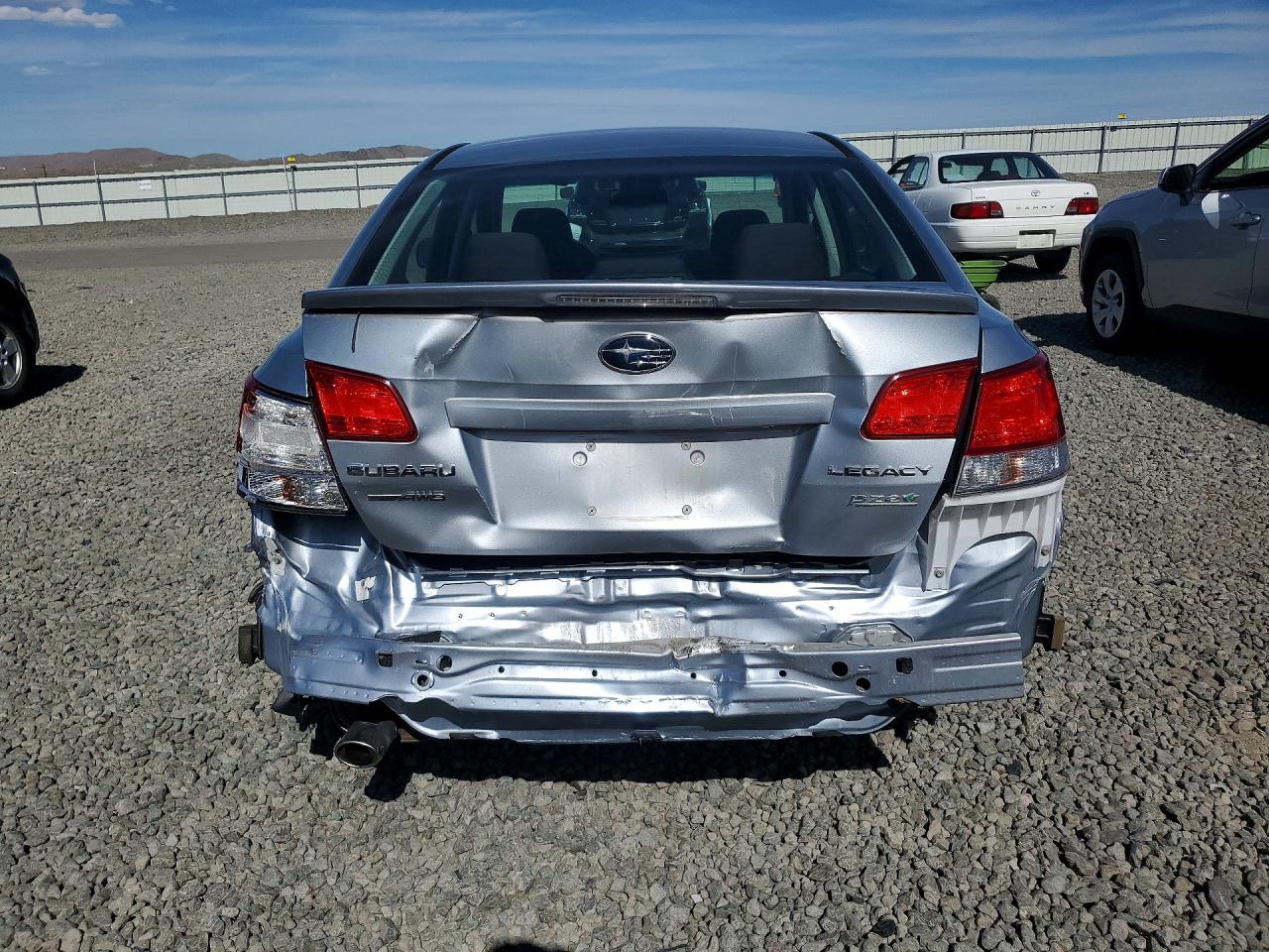 2012 Subaru Legacy 2.5i Premium Silver vin: 4S3BMBG64C3007166