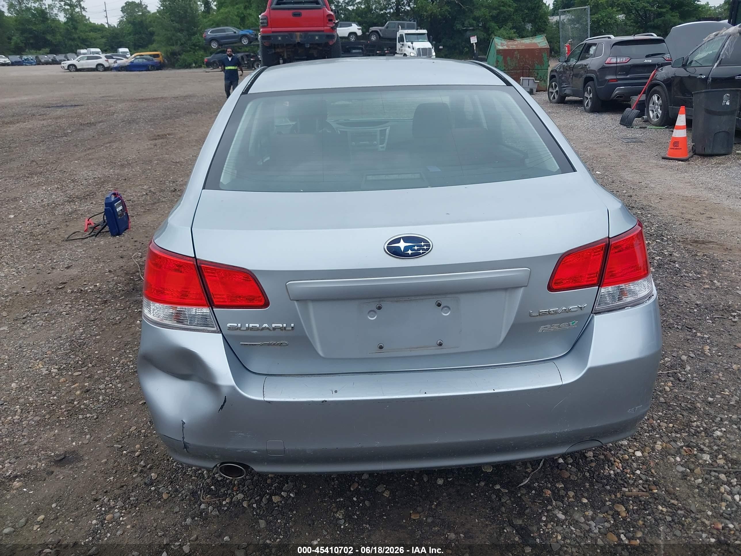 2012 Subaru Legacy 2.5i Premium Серебряный vin: 4S3BMBG64C3033086