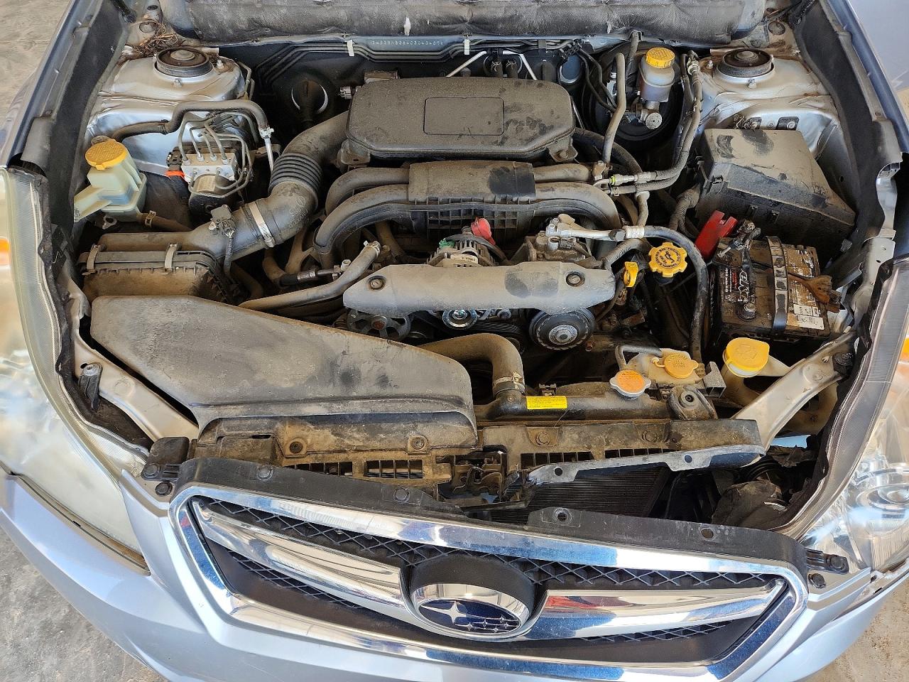 2012 Subaru Legacy 2.5i Premium Silver vin: 4S3BMBG64C3043407