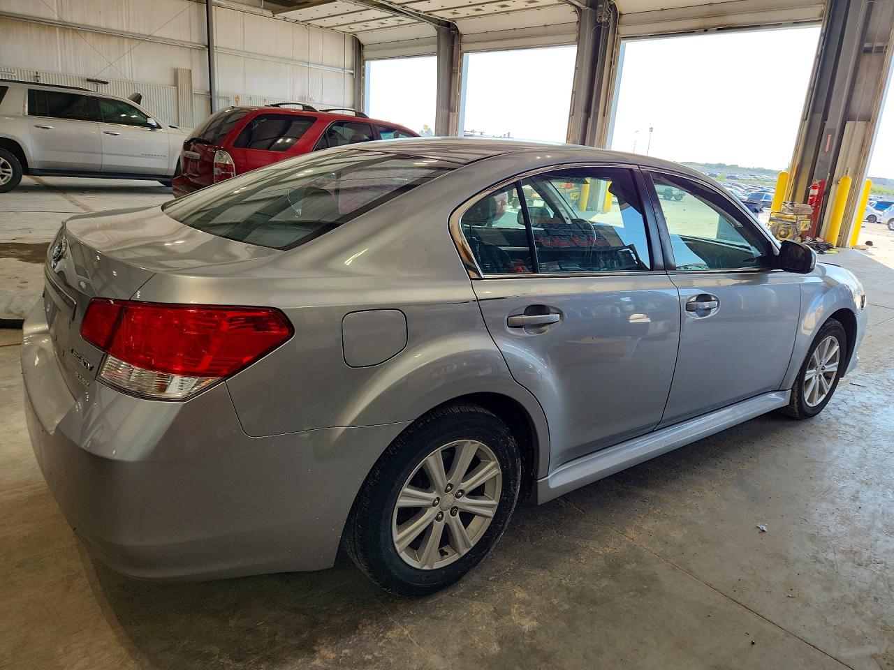 2012 Subaru Legacy 2.5i Premium Silver vin: 4S3BMBG64C3043407