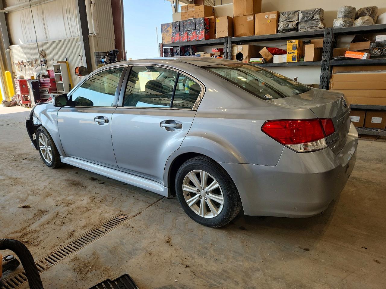 2012 Subaru Legacy 2.5i Premium Silver vin: 4S3BMBG64C3043407