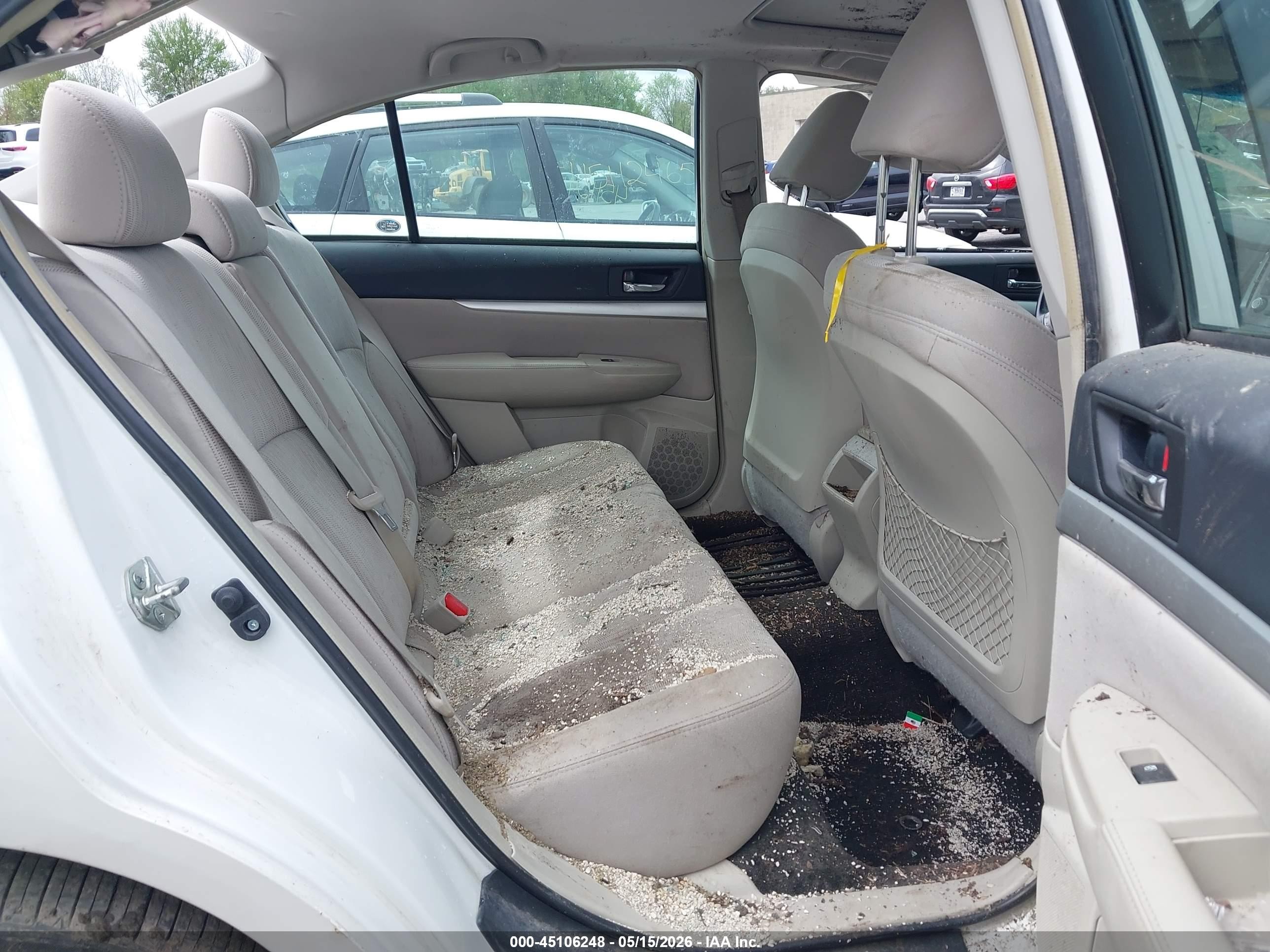 2013 Subaru Legacy 2.5i Premium White vin: 4S3BMBG64D3006276
