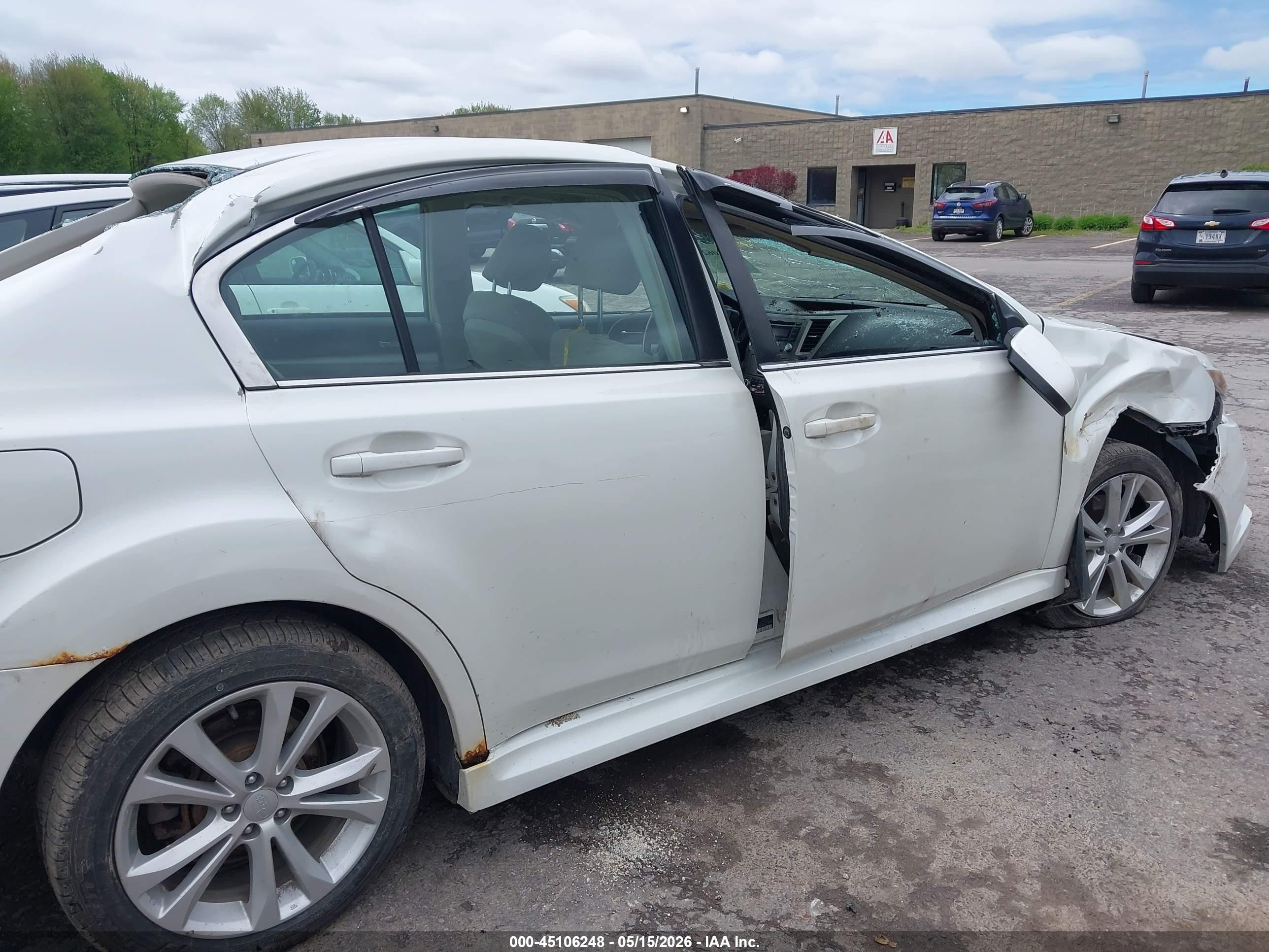 2013 Subaru Legacy 2.5i Premium White vin: 4S3BMBG64D3006276