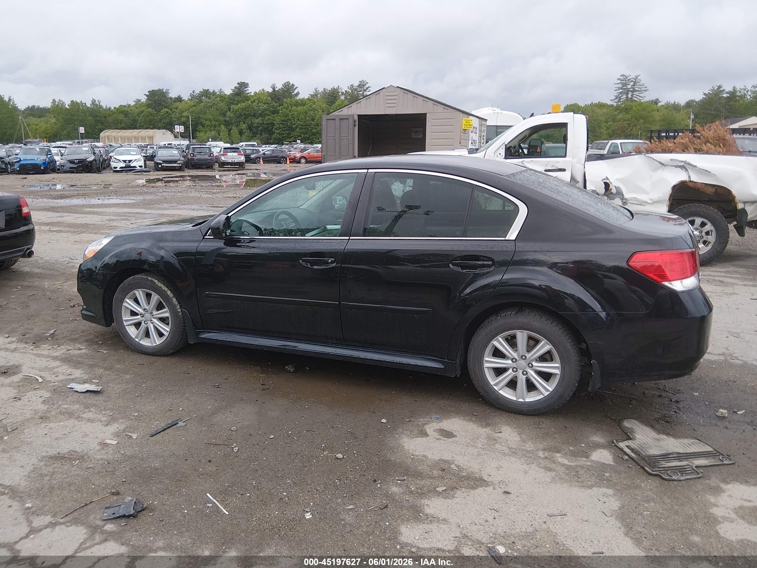 2011 Subaru Legacy 2.5i Premium Black vin: 4S3BMBG65B3244862