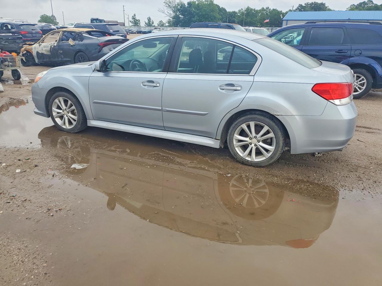 2013 Subaru Legacy 2.5i Premium Silver vin: 4S3BMBG65D3043210