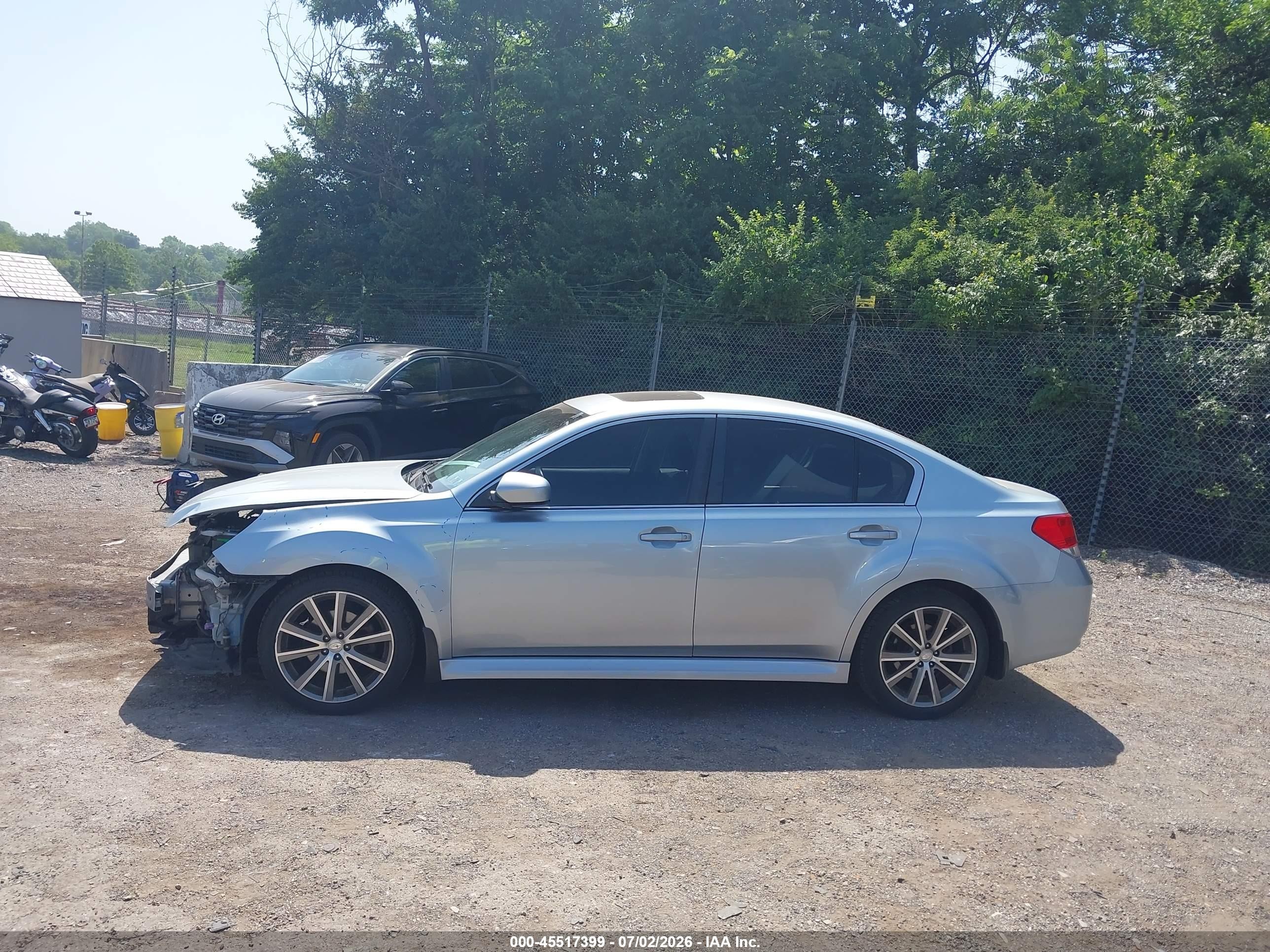 2013 Subaru Legacy 2.5 I Sport Gray vin: 4S3BMBG66D3039666