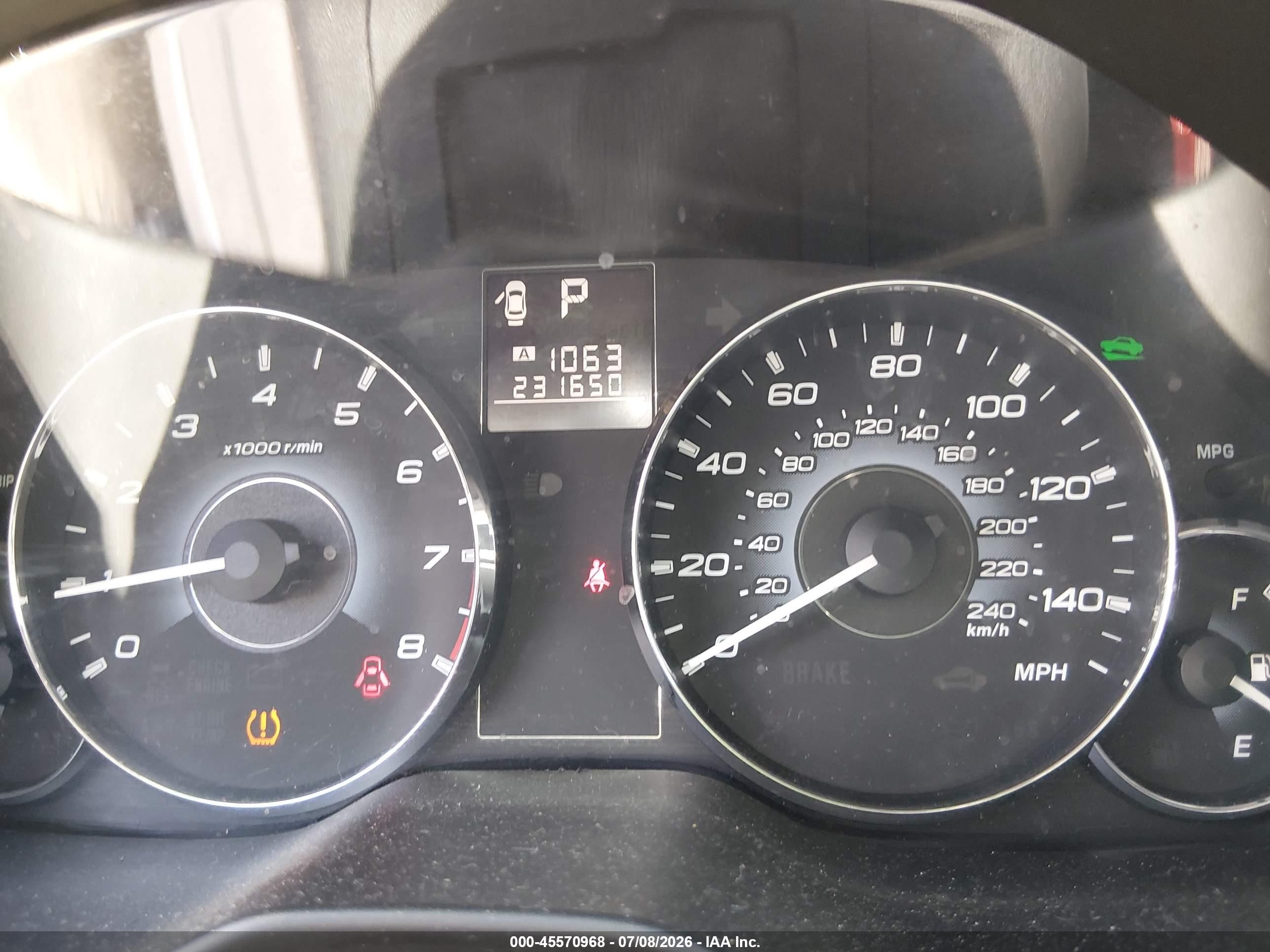 2010 Subaru Legacy 2.5i Premium Серебряный vin: 4S3BMBG67A3245445