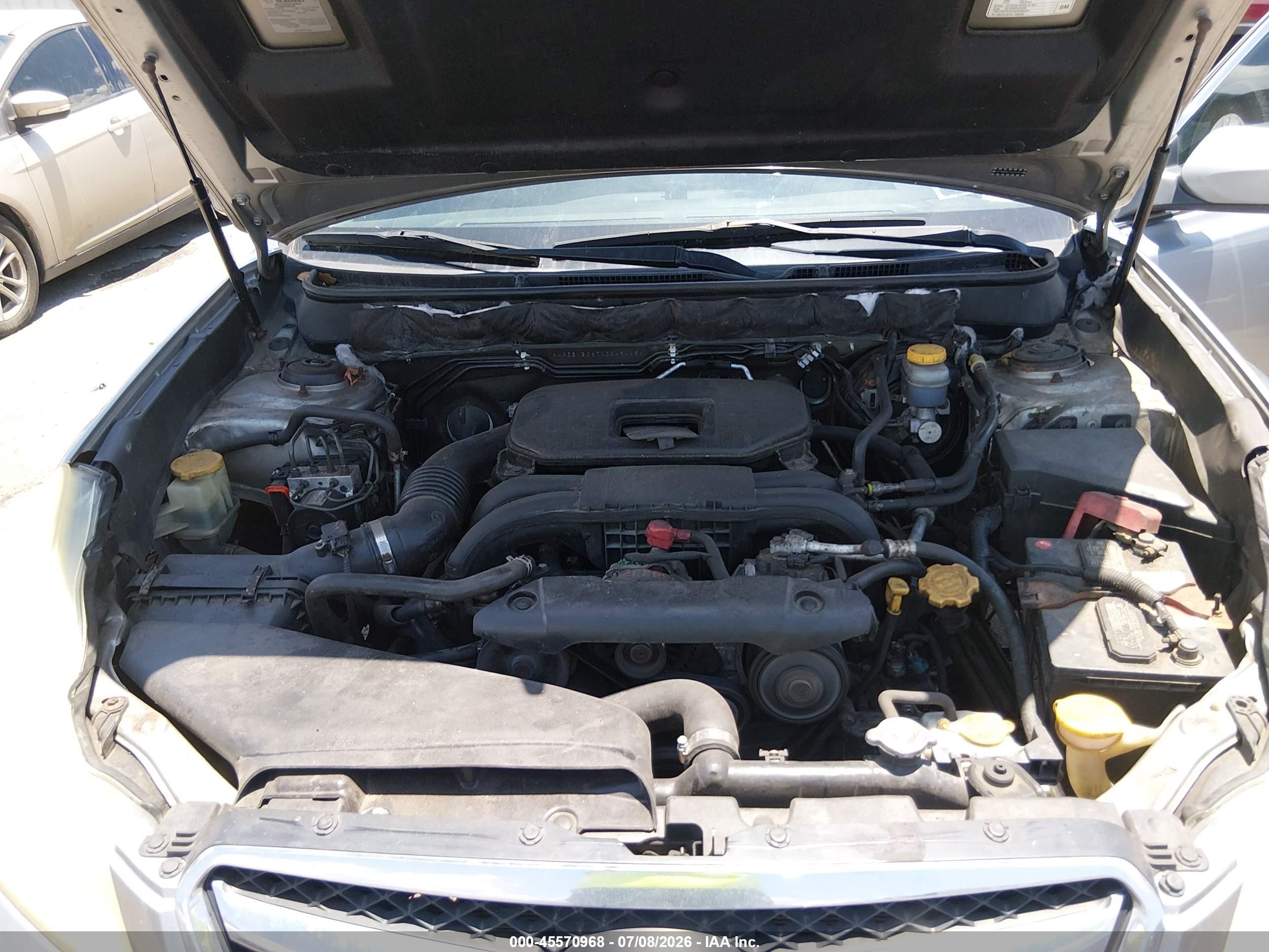 2010 Subaru Legacy 2.5i Premium Серебряный vin: 4S3BMBG67A3245445