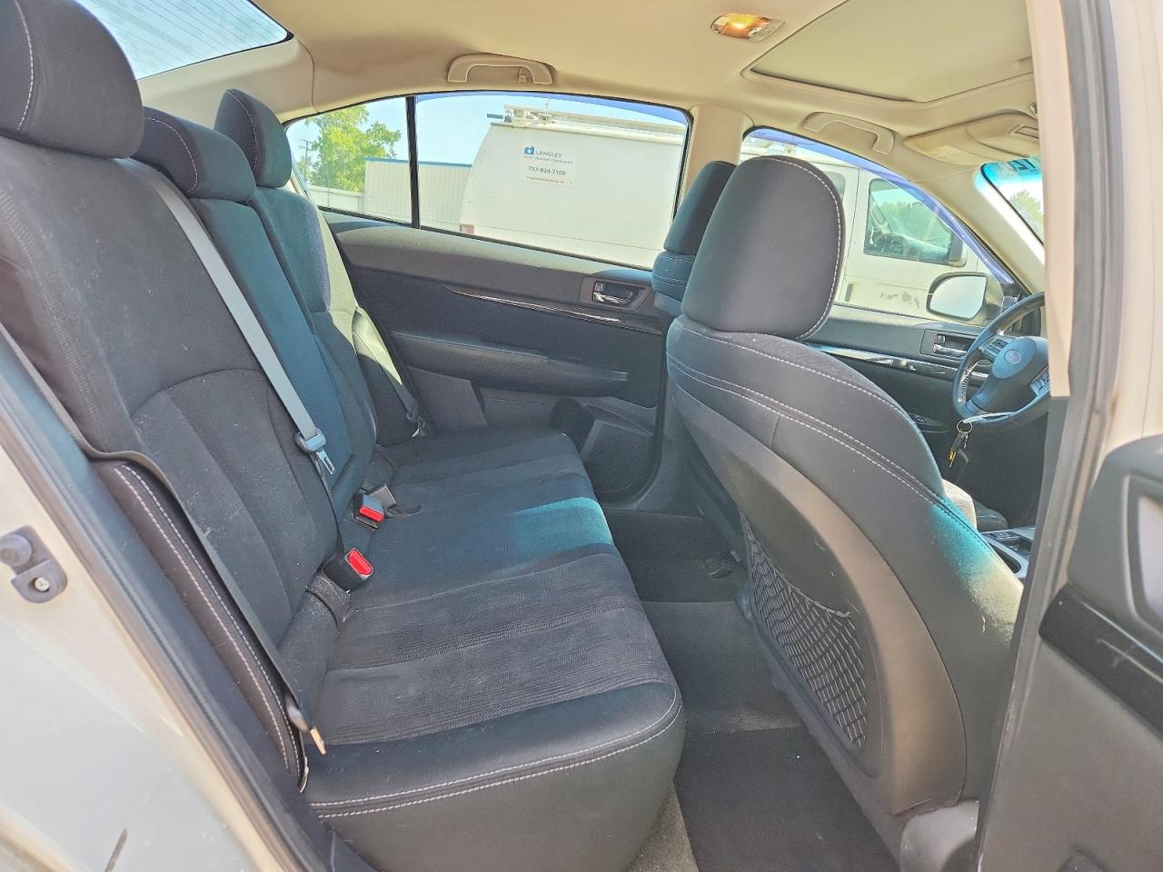2013 Subaru Legacy 2.5i Premium Белый vin: 4S3BMBG67D3040437