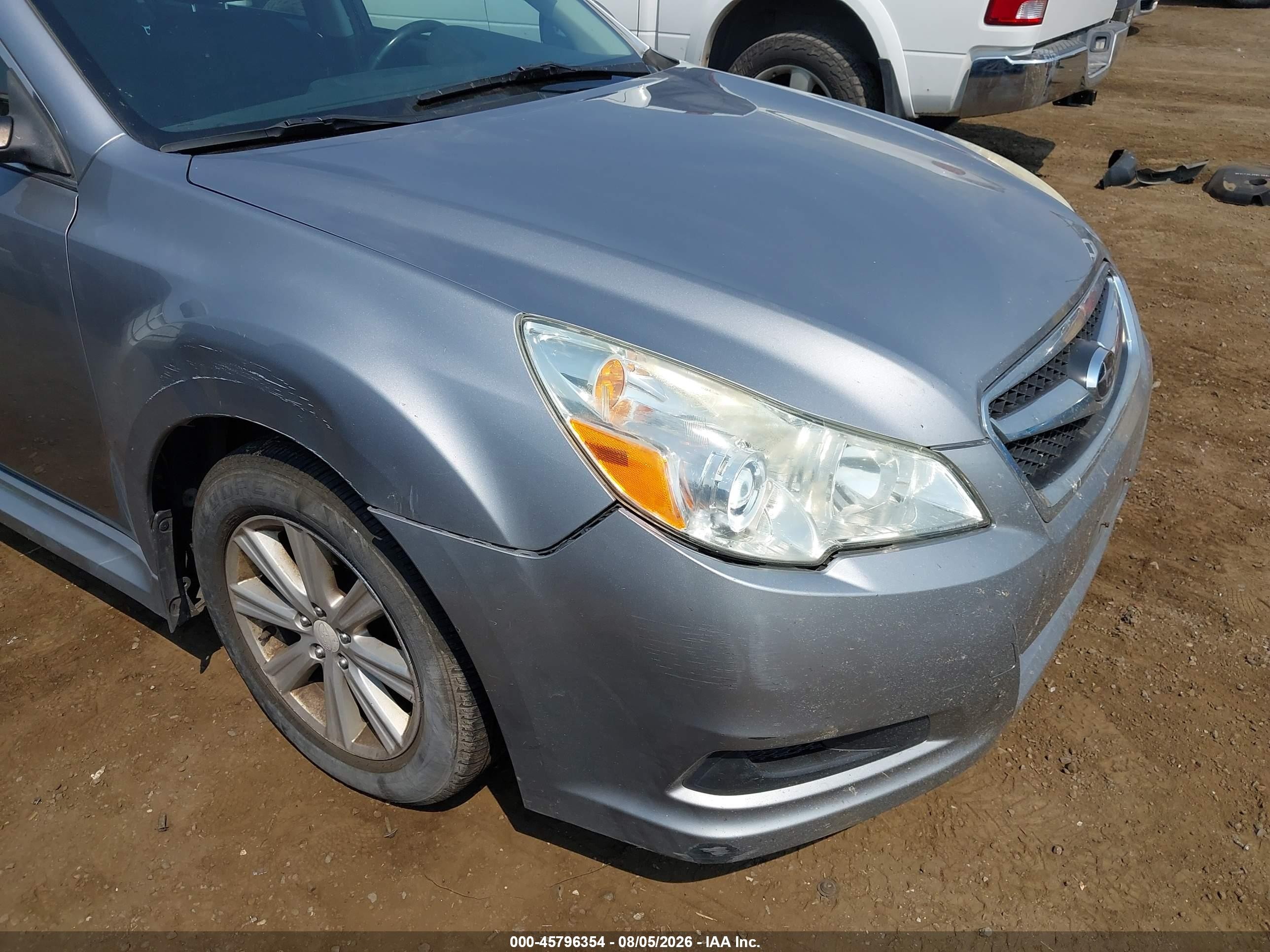 2011 Subaru Legacy 2.5i Premium Silver vin: 4S3BMBG68B3214819