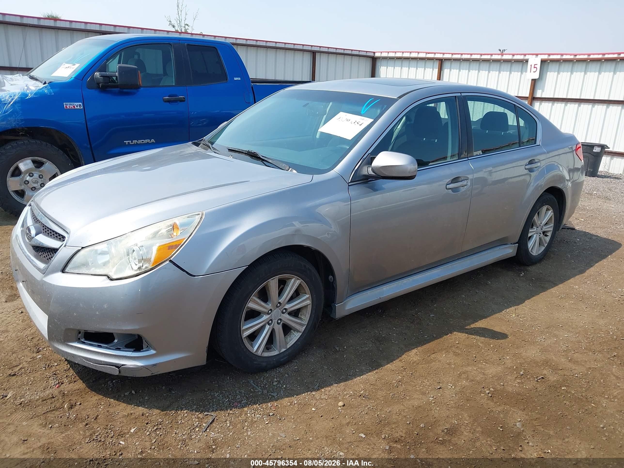 2011 Subaru Legacy 2.5i Premium Silver vin: 4S3BMBG68B3214819