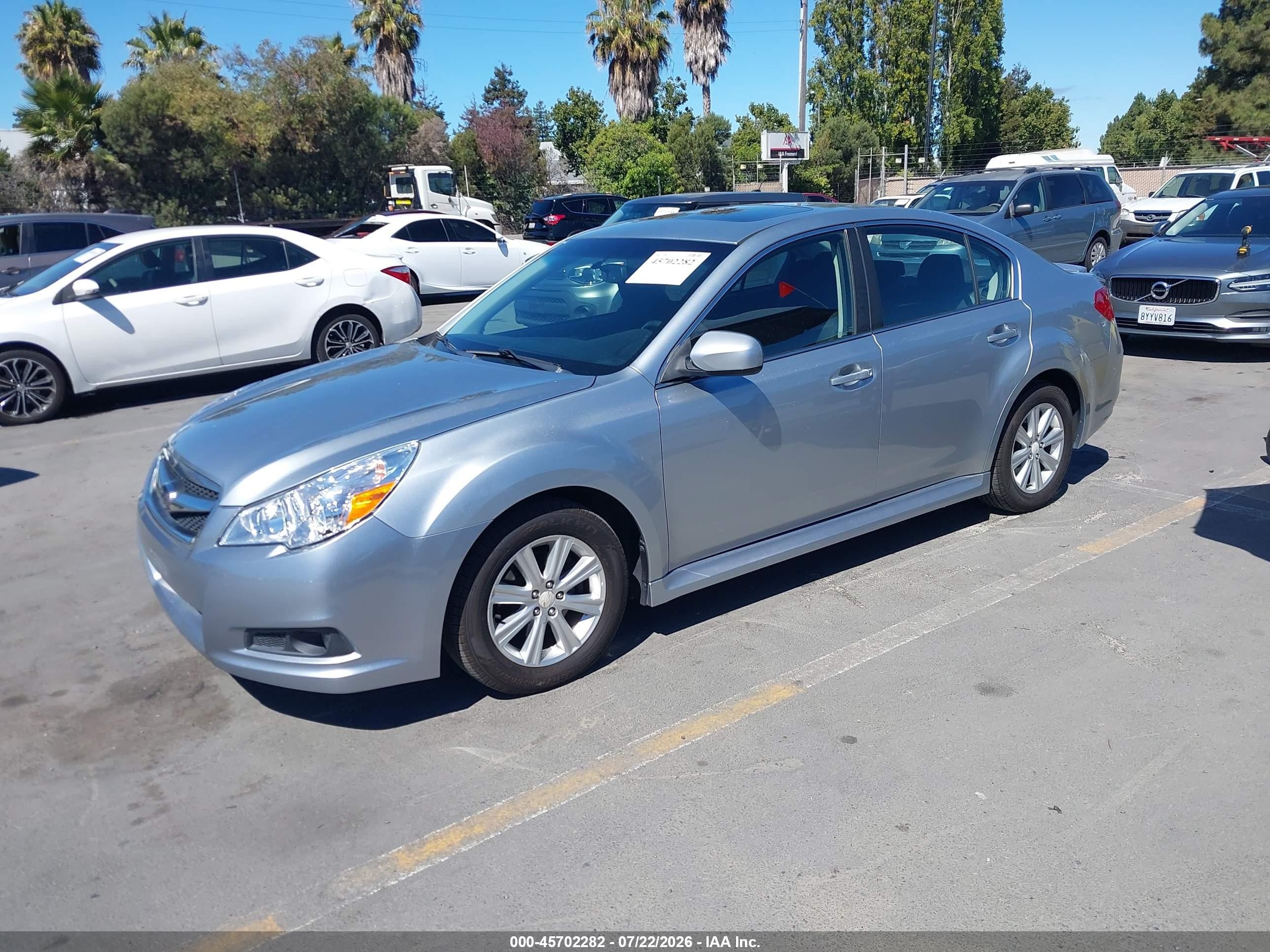 2012 Subaru Legacy 2.5i Premium Silver vin: 4S3BMBG68C3034046