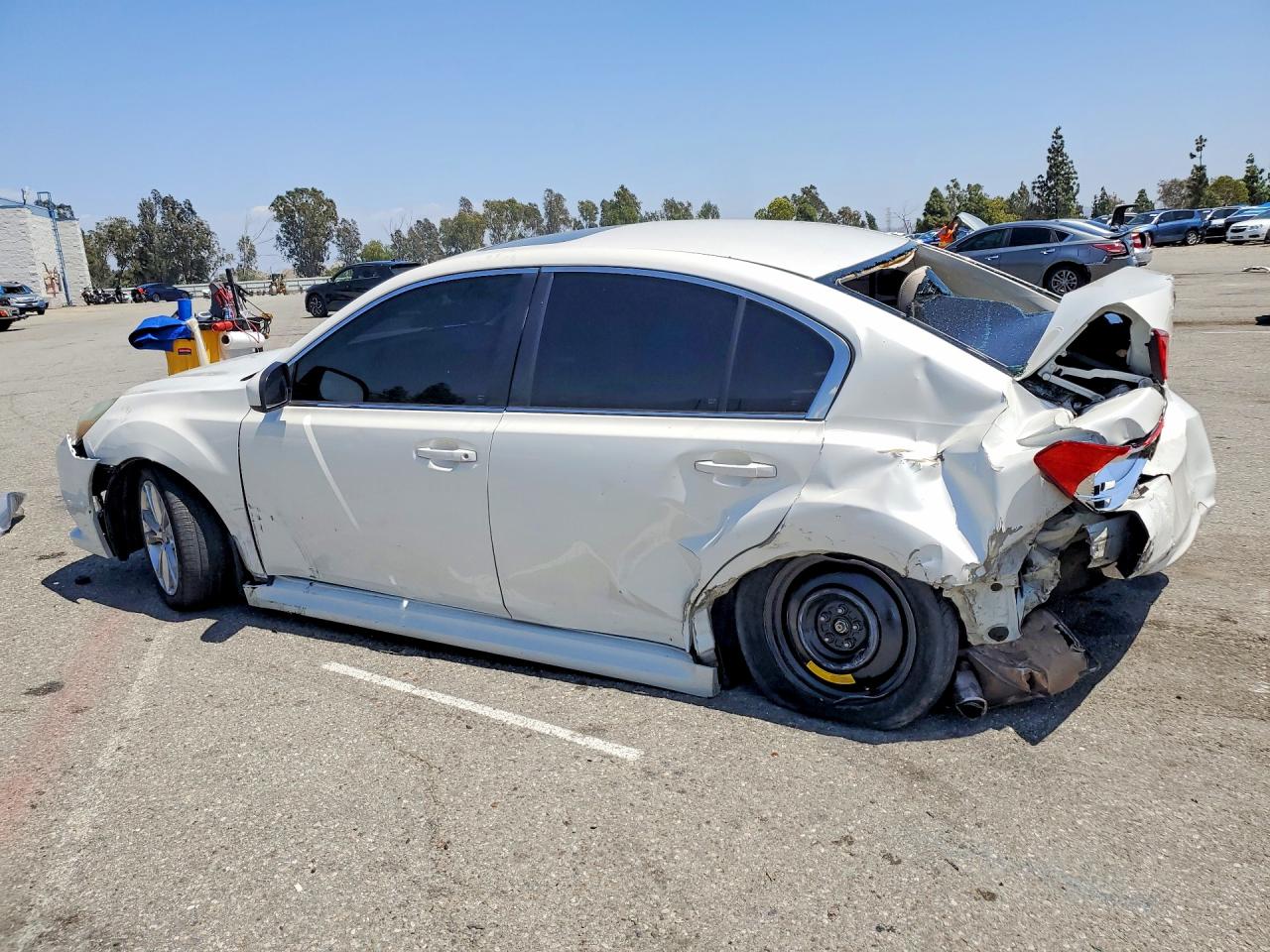 2013 Subaru Legacy 2.5i Premium White vin: 4S3BMBG68D3020696