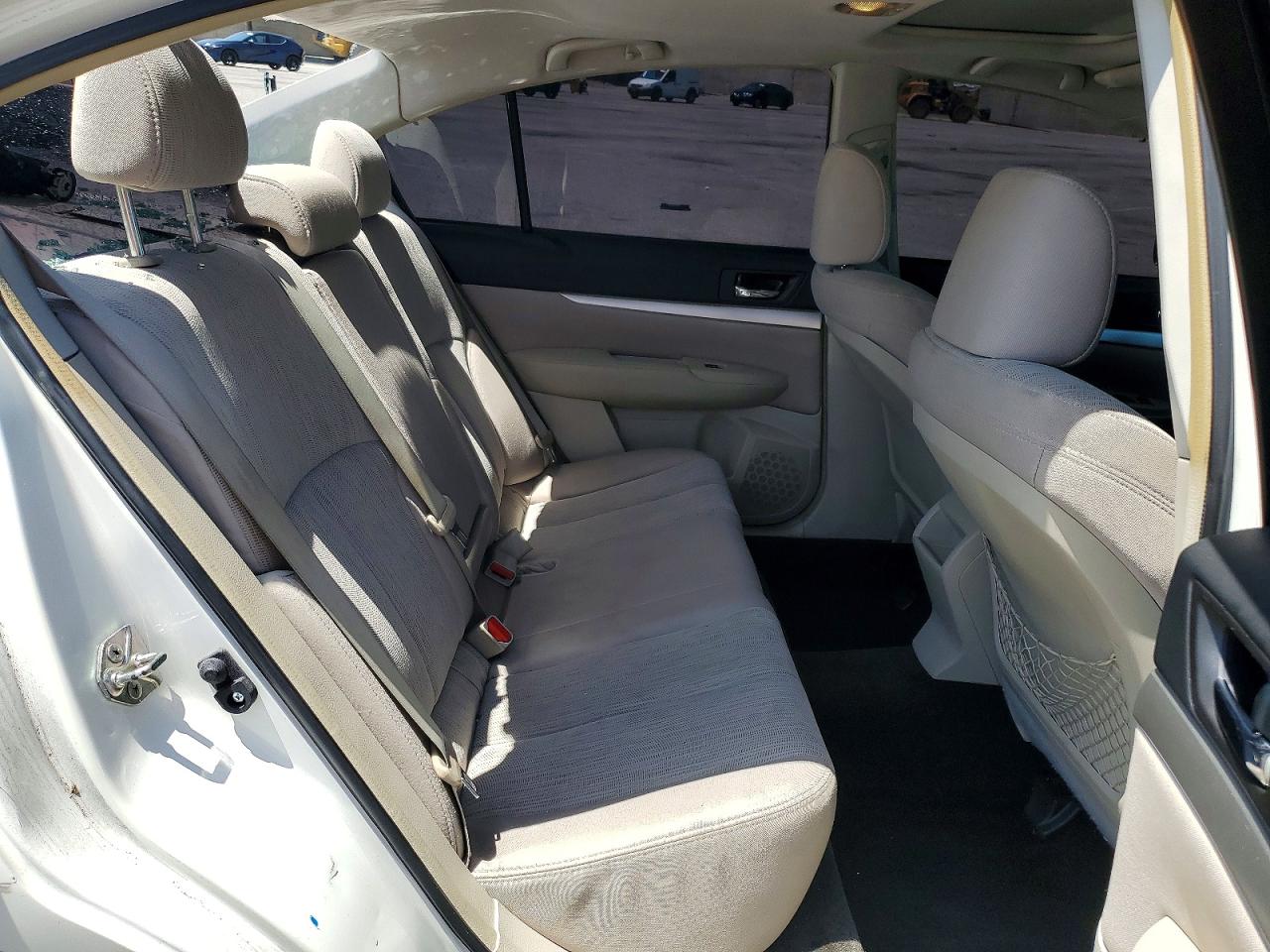 2013 Subaru Legacy 2.5i Premium White vin: 4S3BMBG68D3020696
