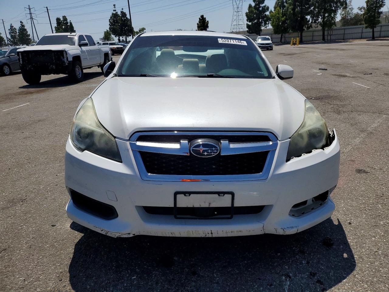 2013 Subaru Legacy 2.5i Premium White vin: 4S3BMBG68D3020696