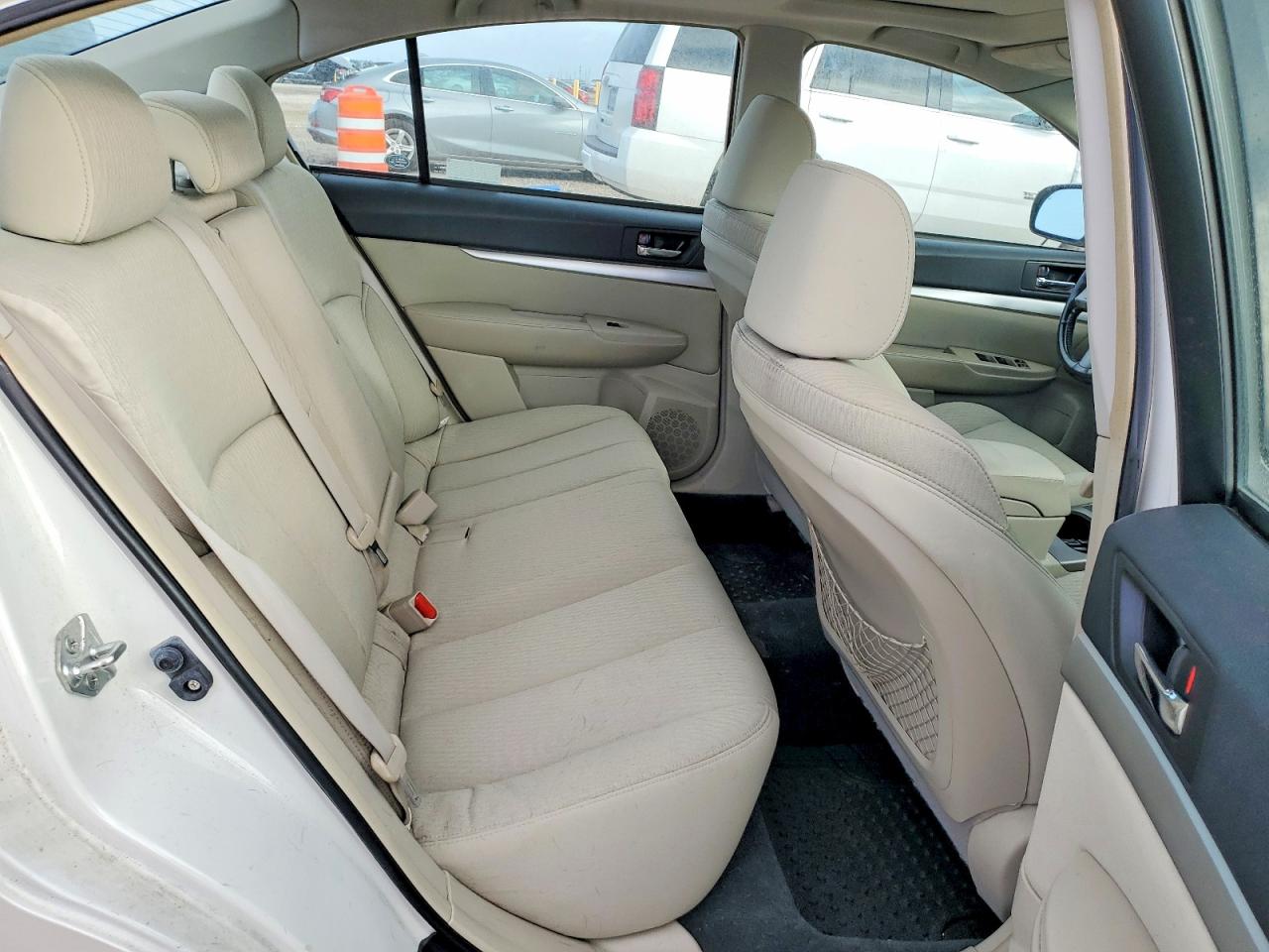 2011 Subaru Legacy 2.5i Premium White vin: 4S3BMBG69B3241866
