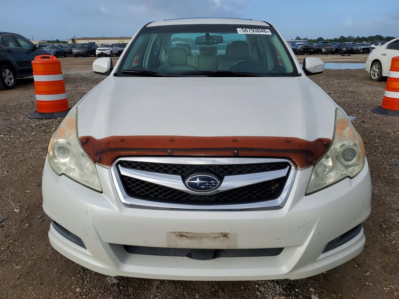 2011 Subaru Legacy 2.5i Premium White vin: 4S3BMBG69B3241866