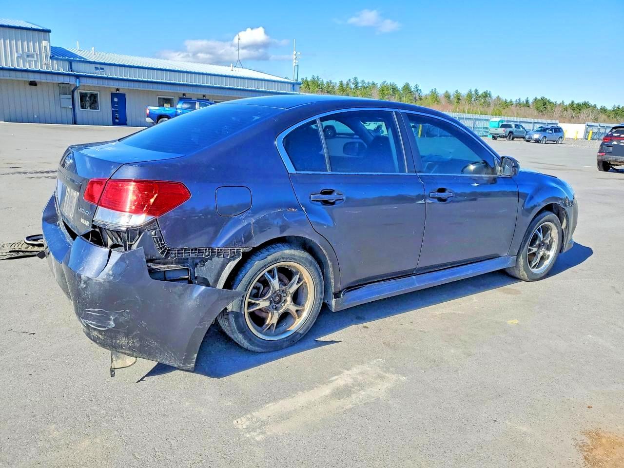 2011 Subaru Legacy 2.5i Premium Charcoal vin: 4S3BMBG6XB3216491