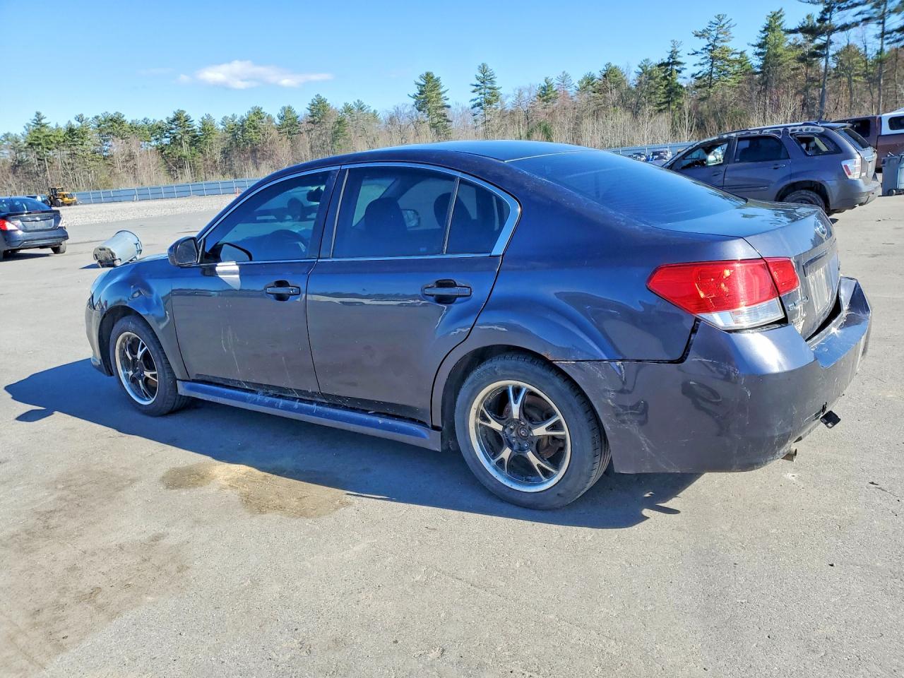 2011 Subaru Legacy 2.5i Premium Charcoal vin: 4S3BMBG6XB3216491