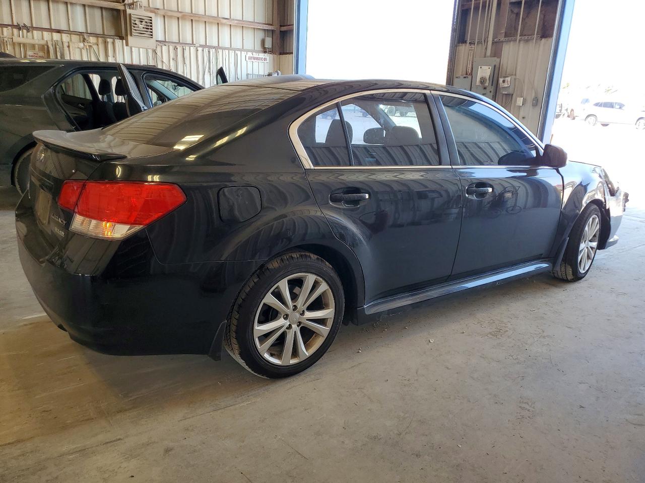 2013 Subaru Legacy 2.5i Premium Черный vin: 4S3BMBG6XD3007996