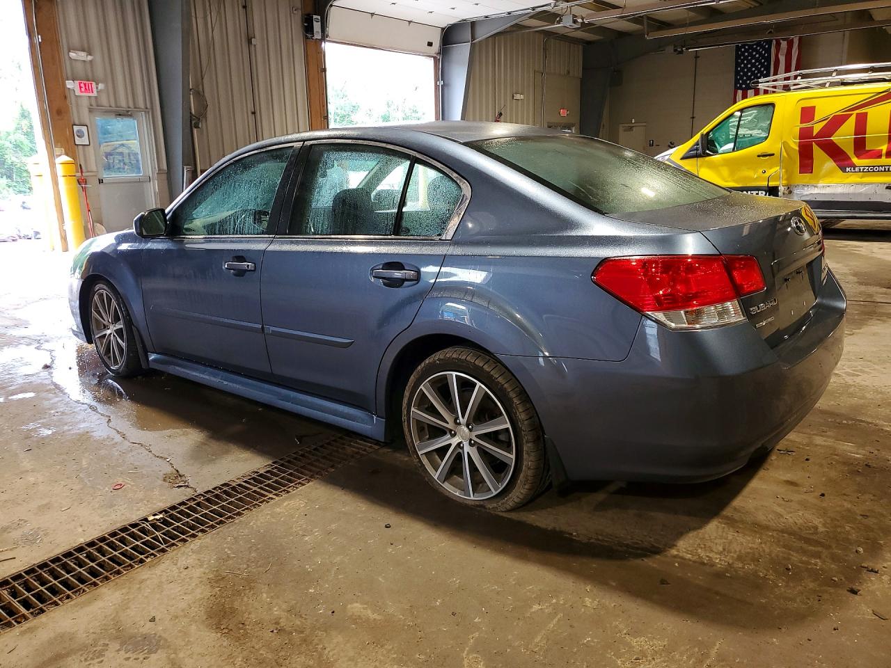 2013 Subaru Legacy 2.5i Premium Blue vin: 4S3BMBG6XD3031795