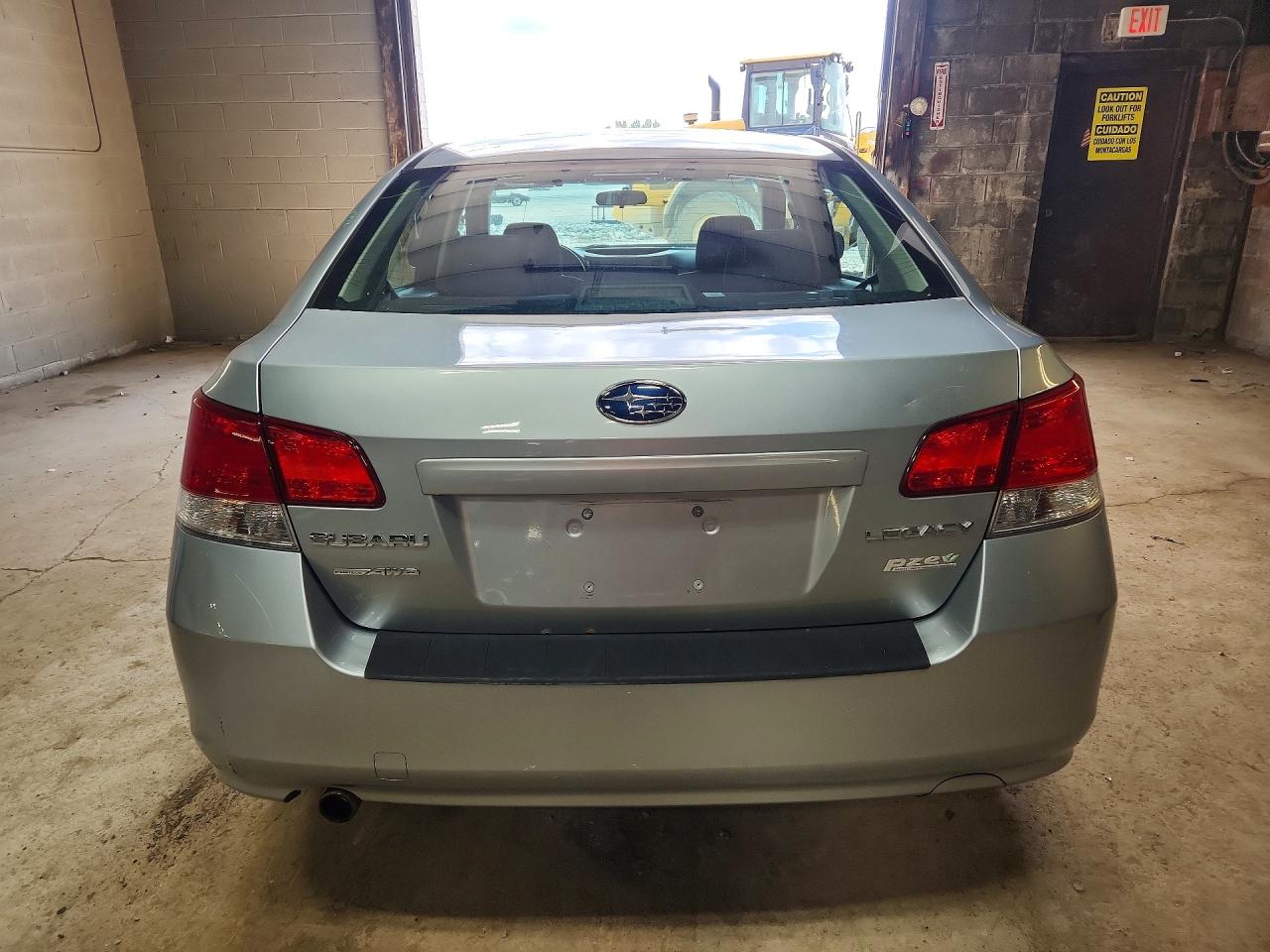 2013 Subaru Legacy 2.5i Premium Silver vin: 4S3BMBG6XD3042263