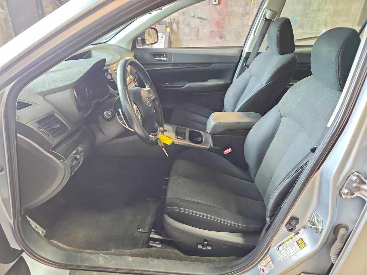 2013 Subaru Legacy 2.5i Premium Silver vin: 4S3BMBG6XD3042263