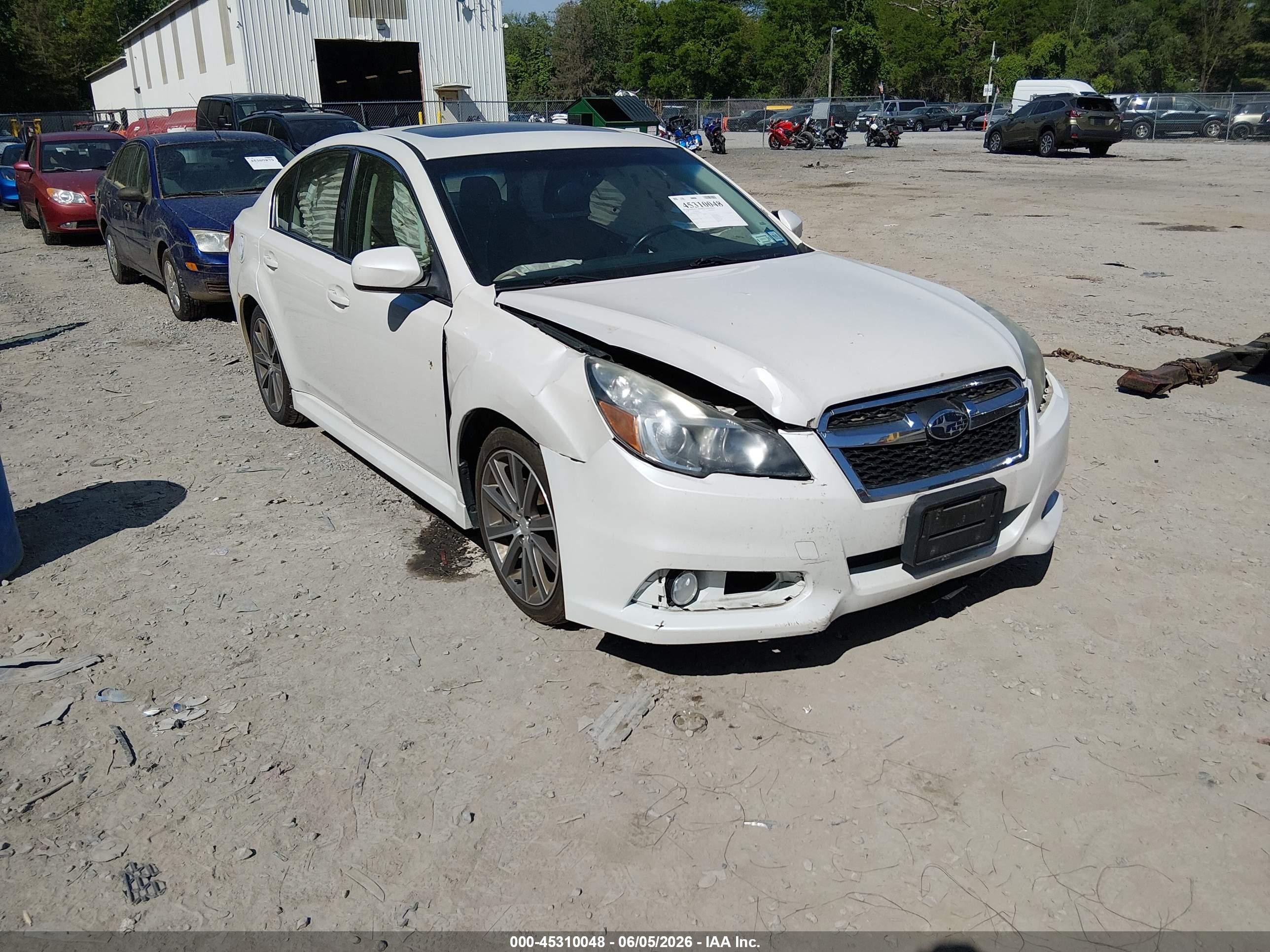2014 Subaru Legacy 2.5 I Sport White vin: 4S3BMBH64E3027693