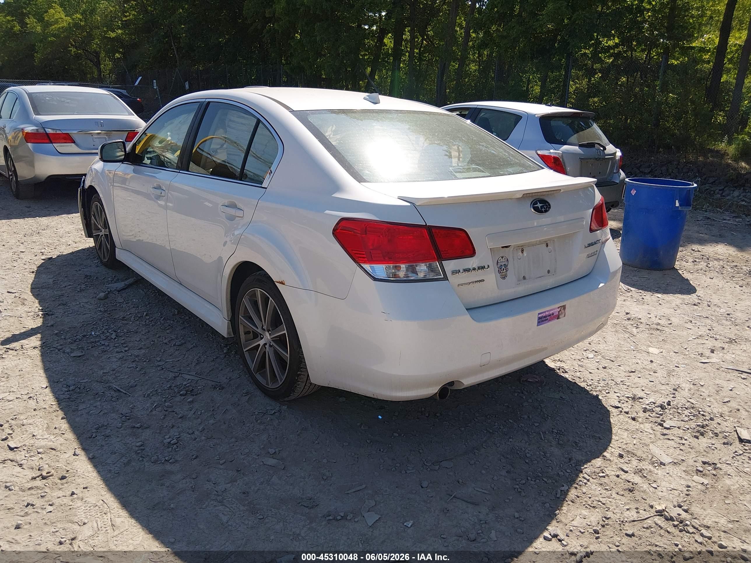 2014 Subaru Legacy 2.5 I Sport White vin: 4S3BMBH64E3027693