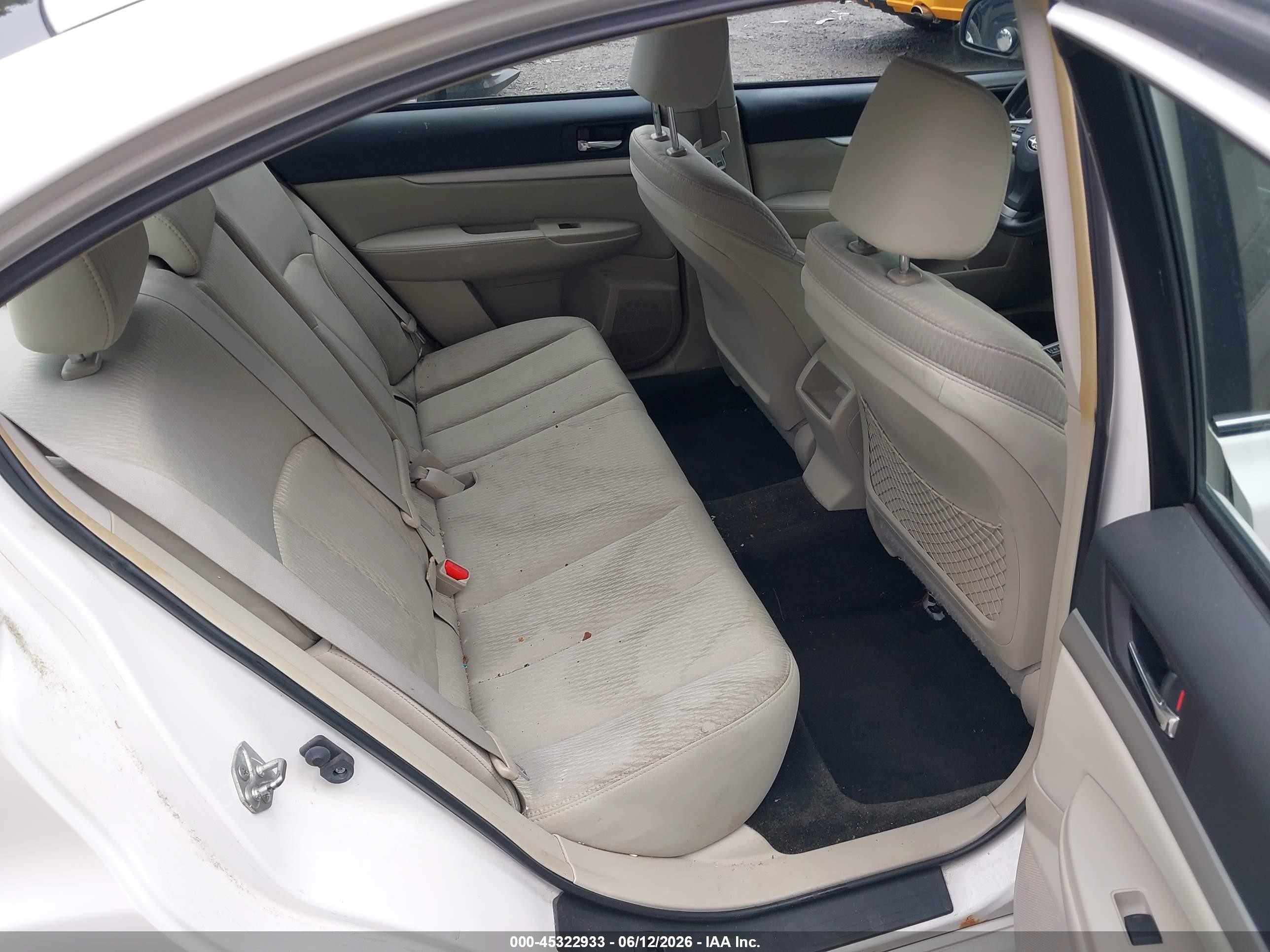 2012 Subaru Legacy 2.5i Premium White vin: 4S3BMBH6XC3019191