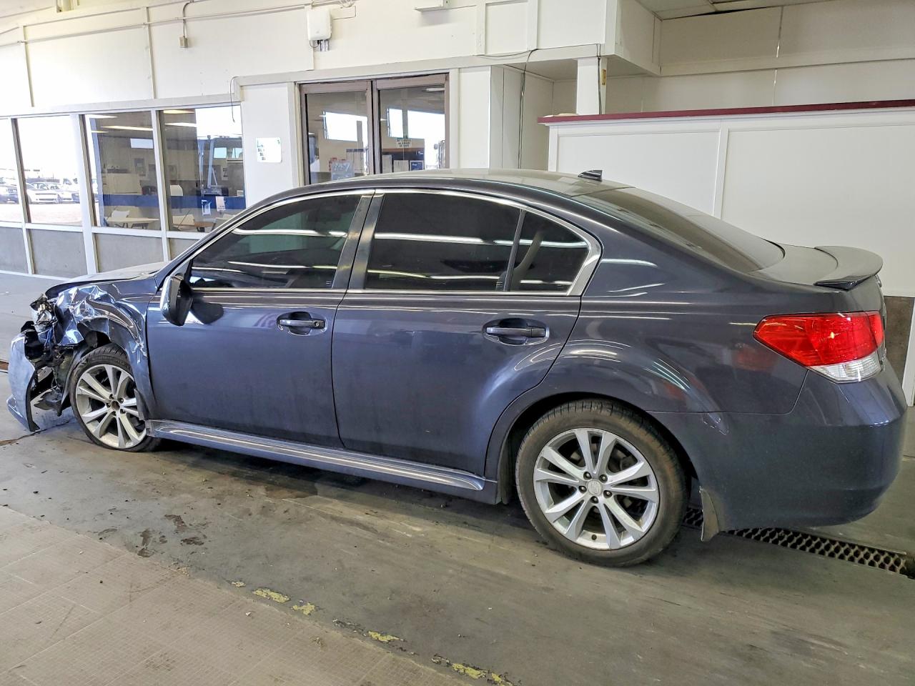 2013 Subaru Legacy 2.5i Premium Charcoal vin: 4S3BMBH6XD3048224