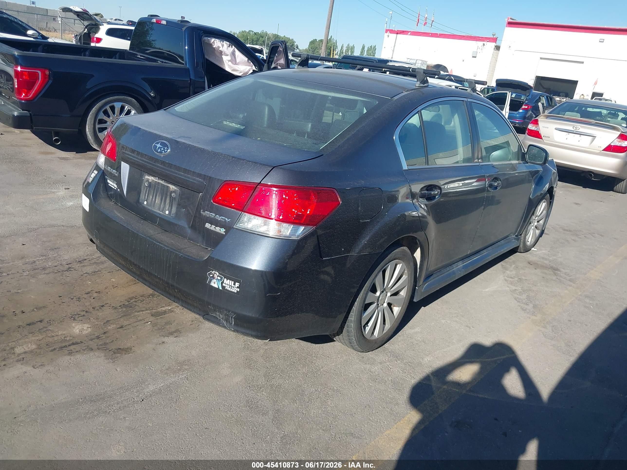 2010 Subaru Legacy 2.5i Limited Gray vin: 4S3BMBJ60A3238636