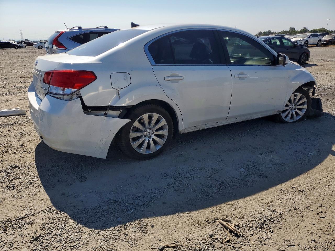 2012 Subaru Legacy 2.5i Limited White vin: 4S3BMBJ60C3024586