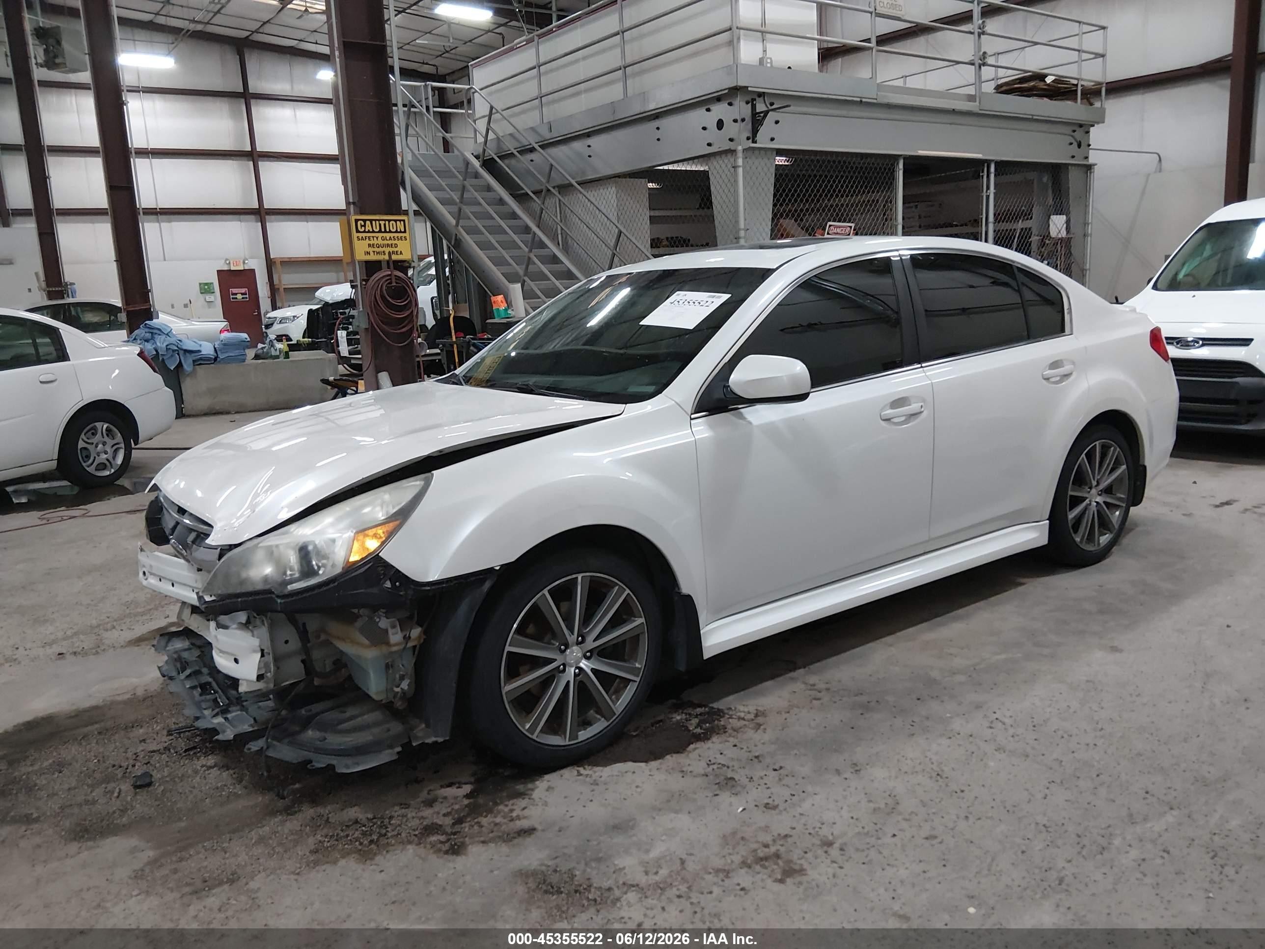 2014 Subaru Legacy 2.5 I Sport White vin: 4S3BMBJ60E3007418