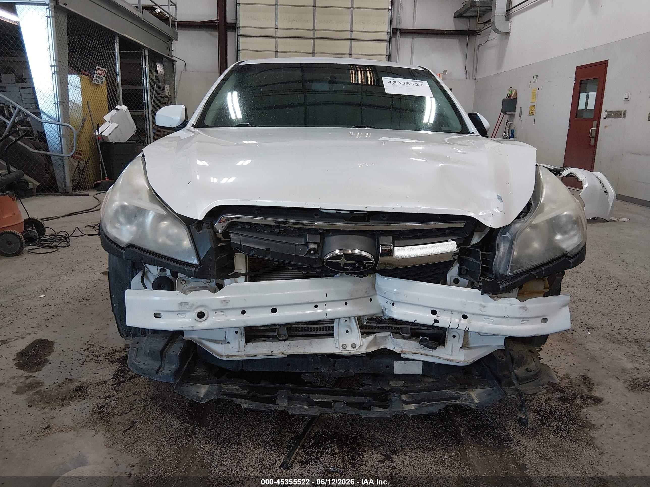 2014 Subaru Legacy 2.5 I Sport White vin: 4S3BMBJ60E3007418