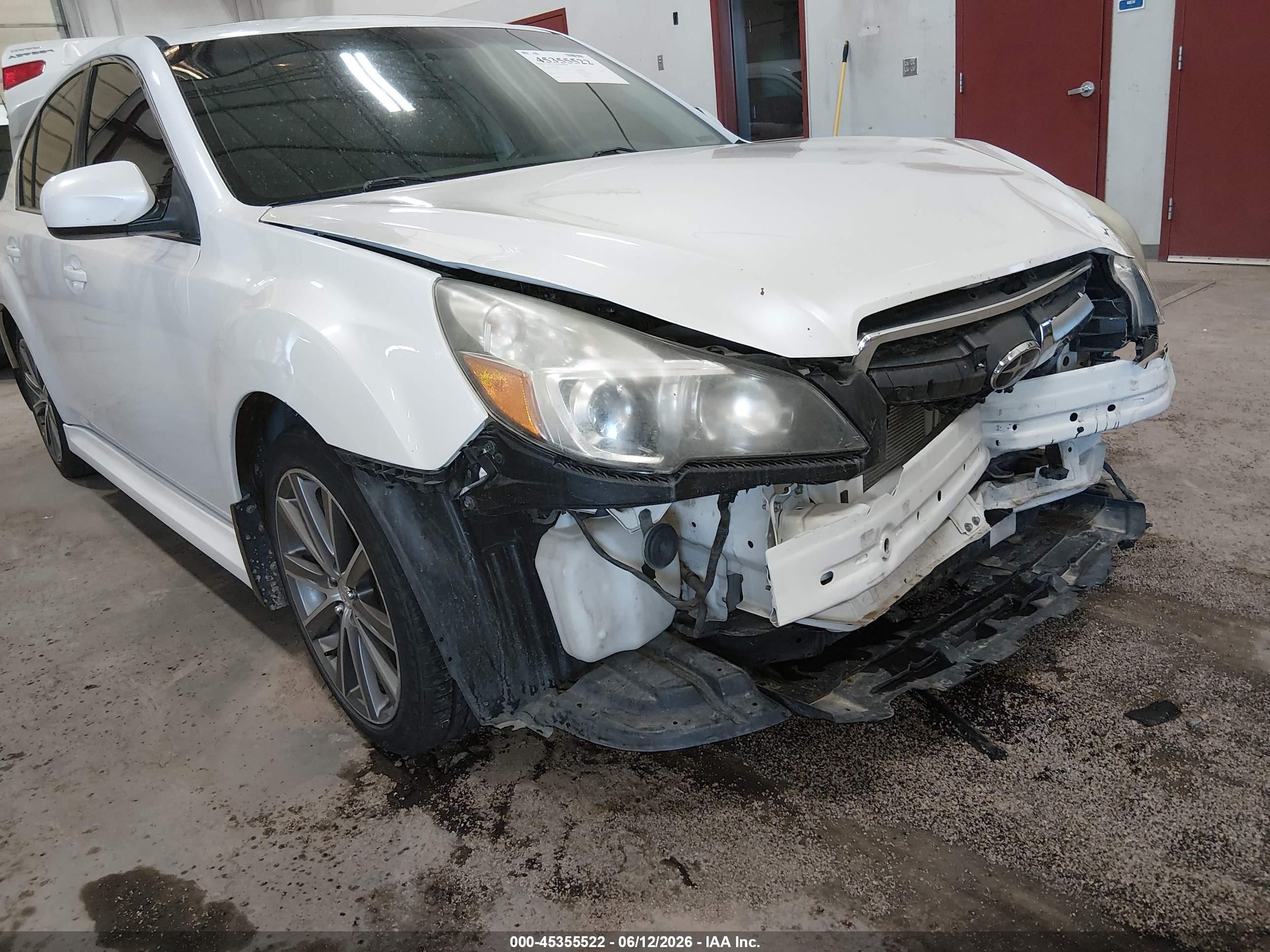 2014 Subaru Legacy 2.5 I Sport White vin: 4S3BMBJ60E3007418