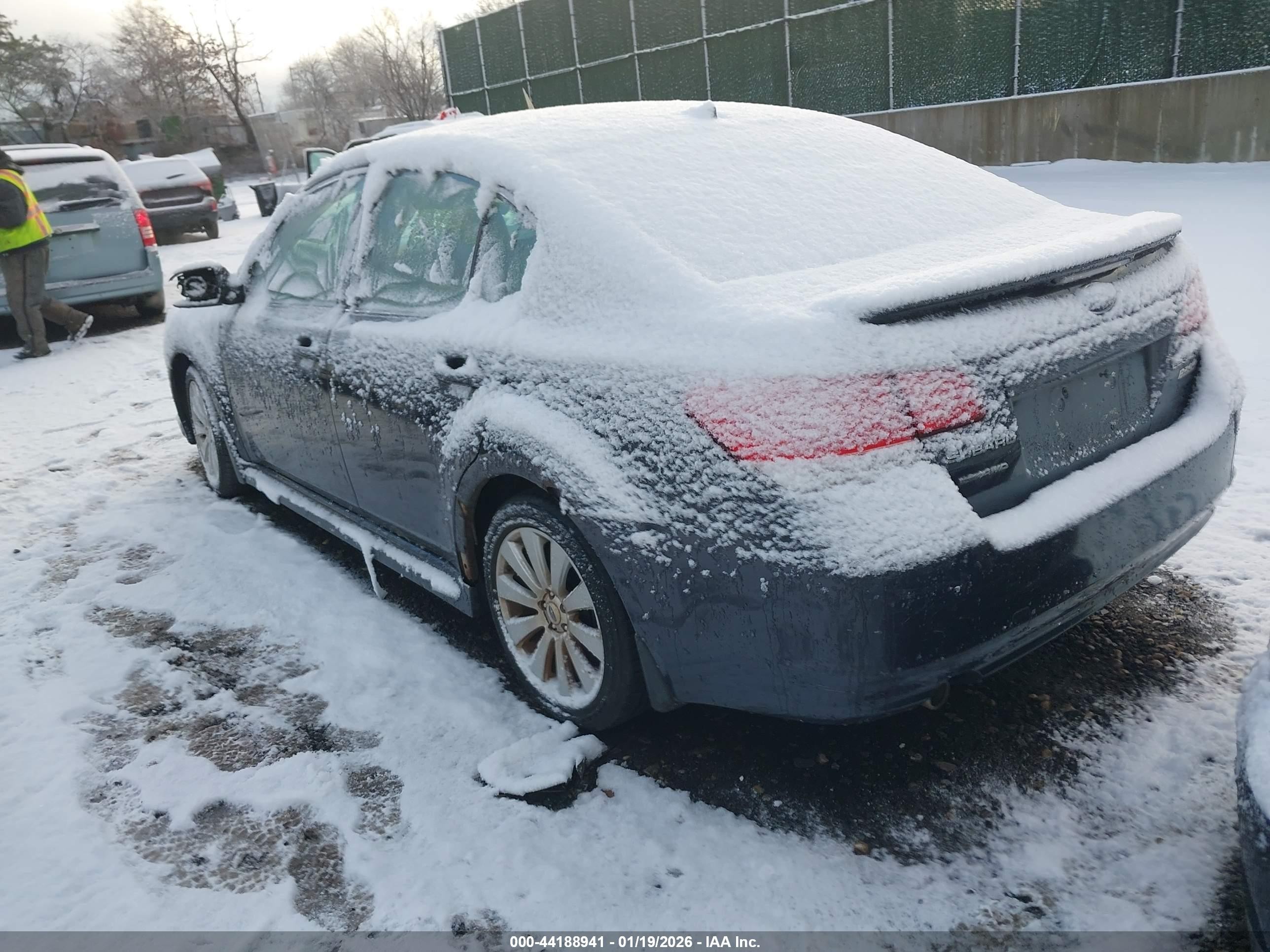 2011 Subaru Legacy 2.5i Limited White vin: 4S3BMBJ61B3256175