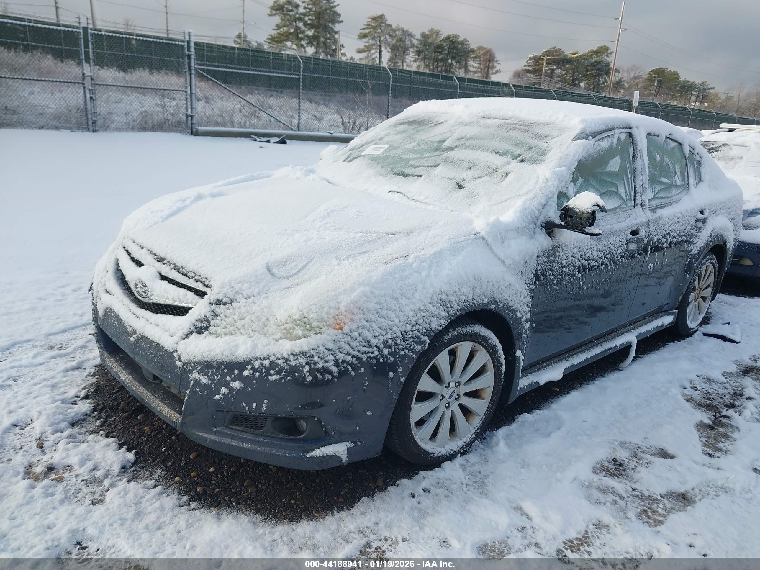 2011 Subaru Legacy 2.5i Limited White vin: 4S3BMBJ61B3256175