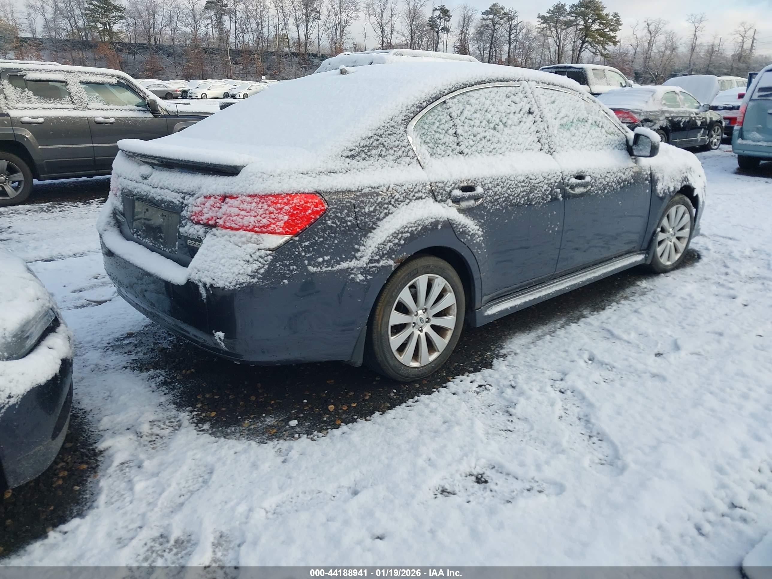 2011 Subaru Legacy 2.5i Limited White vin: 4S3BMBJ61B3256175