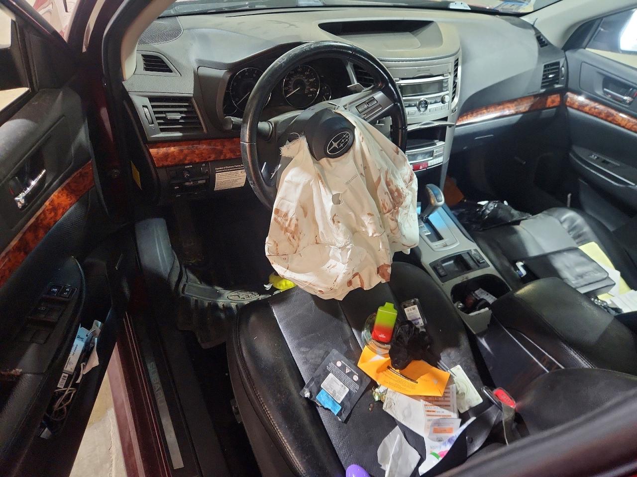 2010 Subaru Legacy 2.5i Limited Красный vin: 4S3BMBJ66A3219315