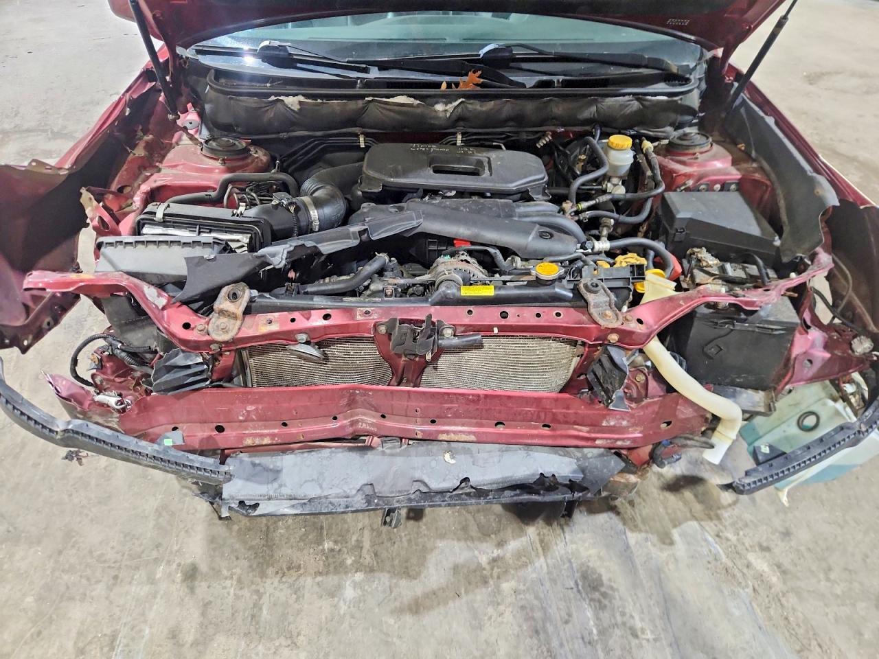 2010 Subaru Legacy 2.5i Limited Красный vin: 4S3BMBJ66A3219315